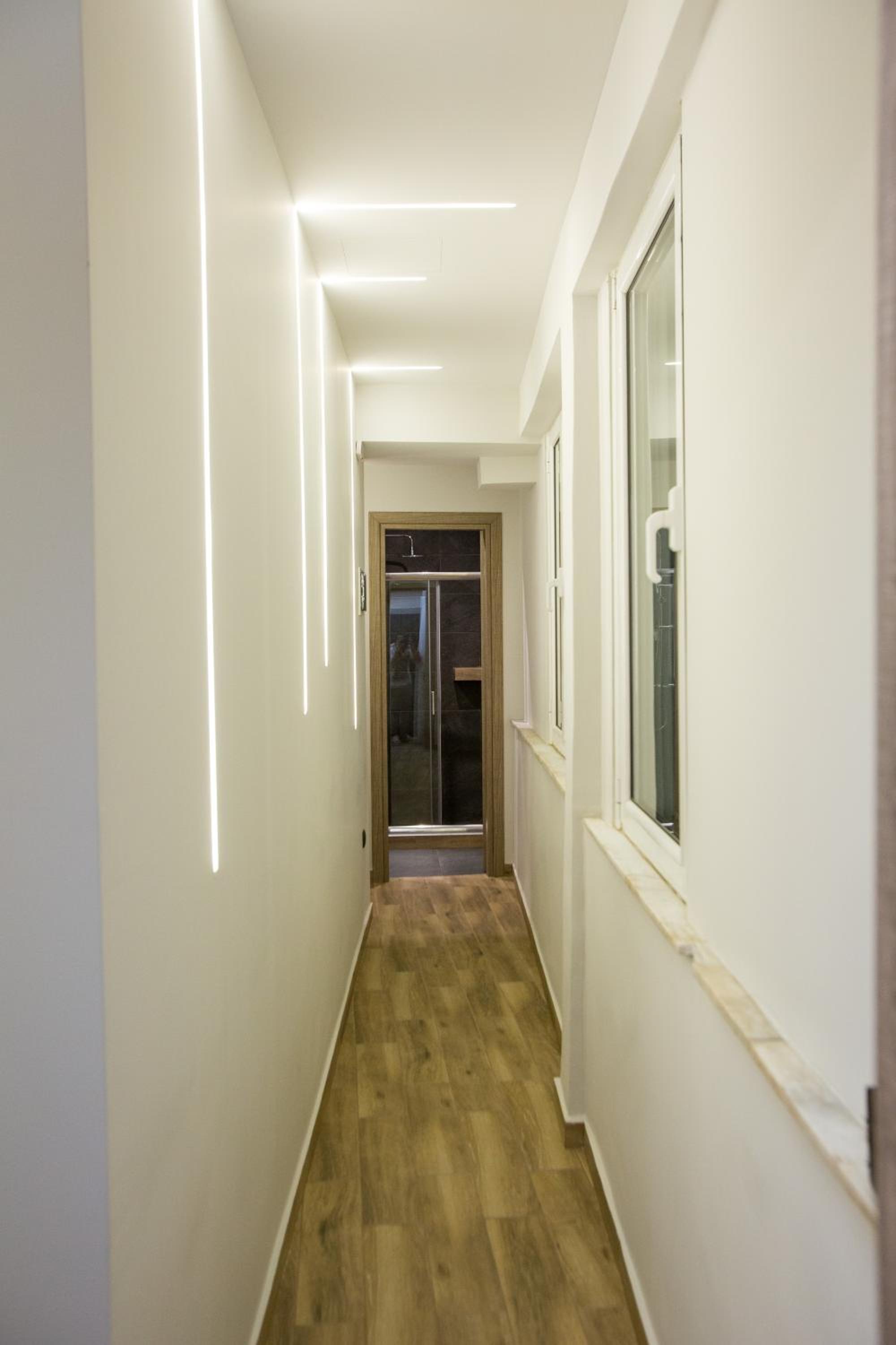 Raise Acropolis View Suites