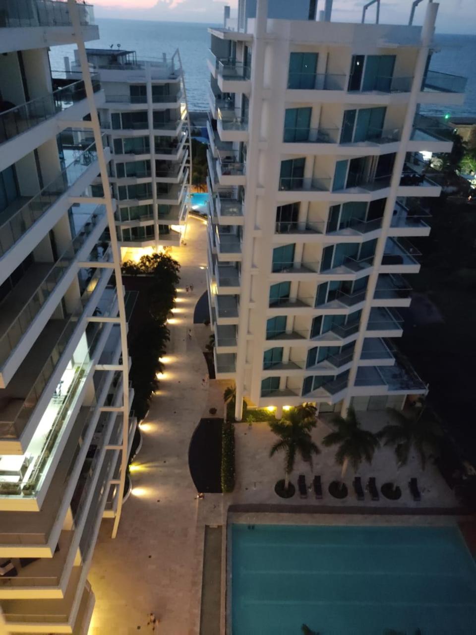 Lujoso Apartamento Sector Morros Vista al Mar