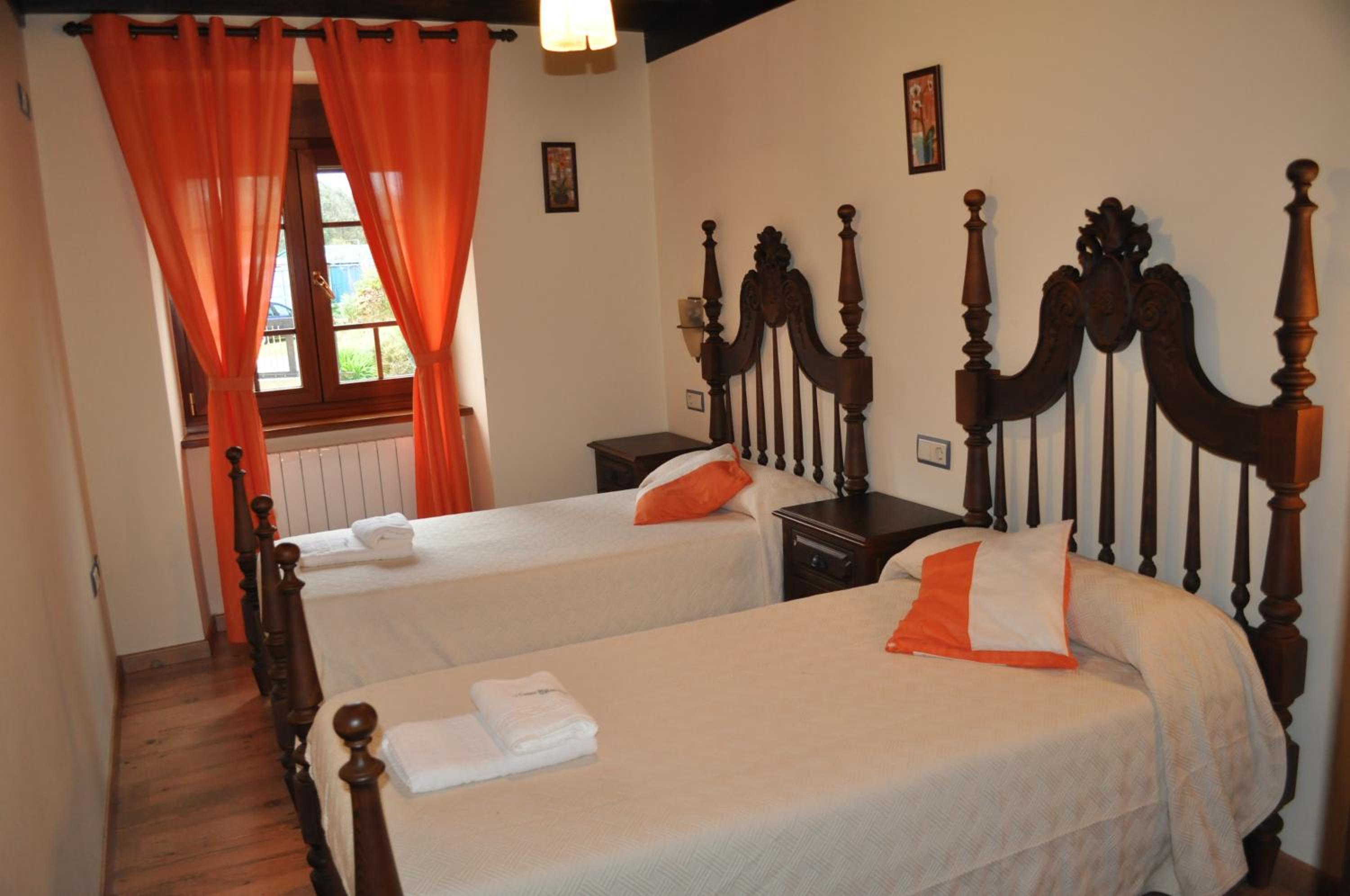 APARTAMENTOS RURALES CASTRO DE VILAOSENDE