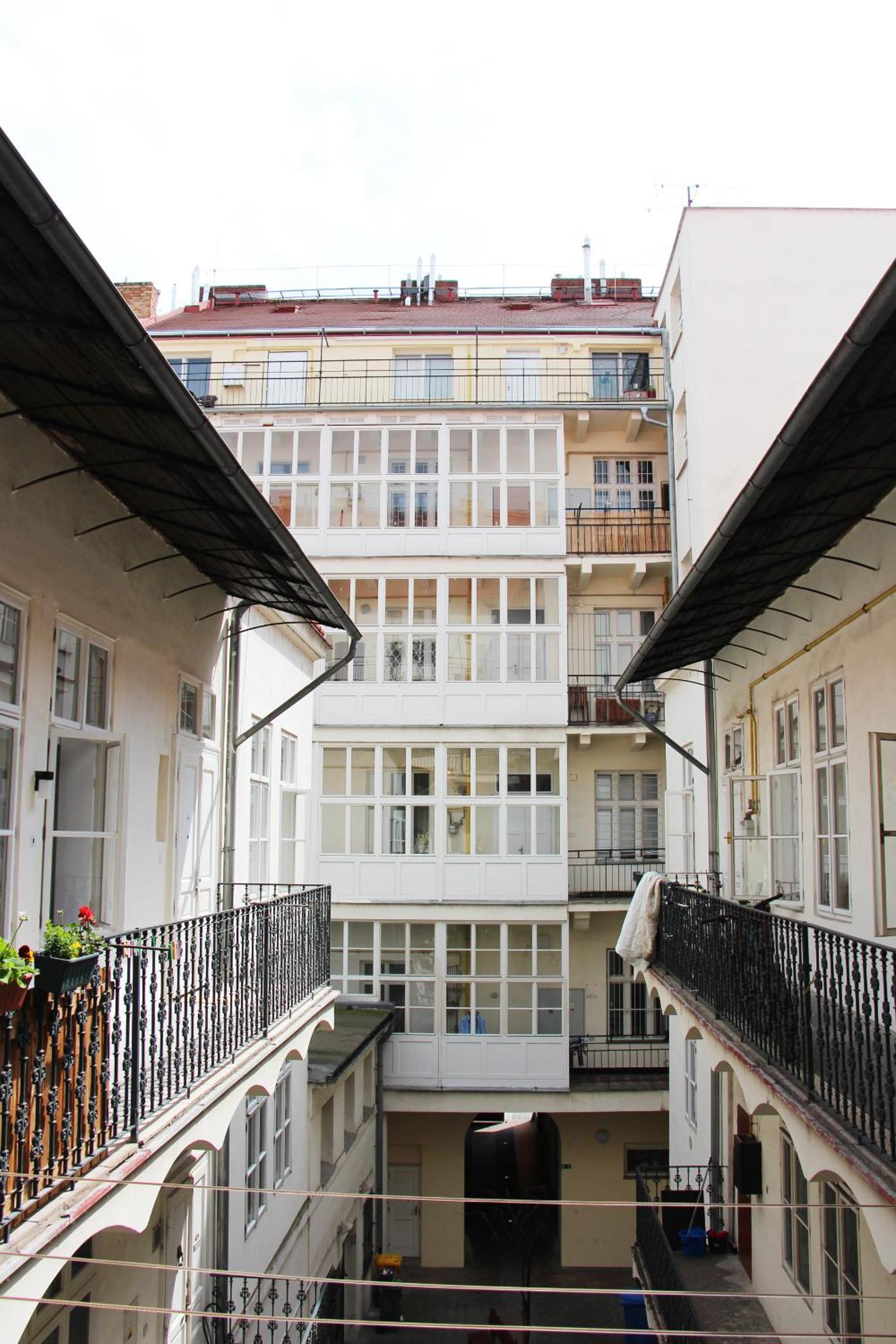 Downtown Designer apartment Karlin