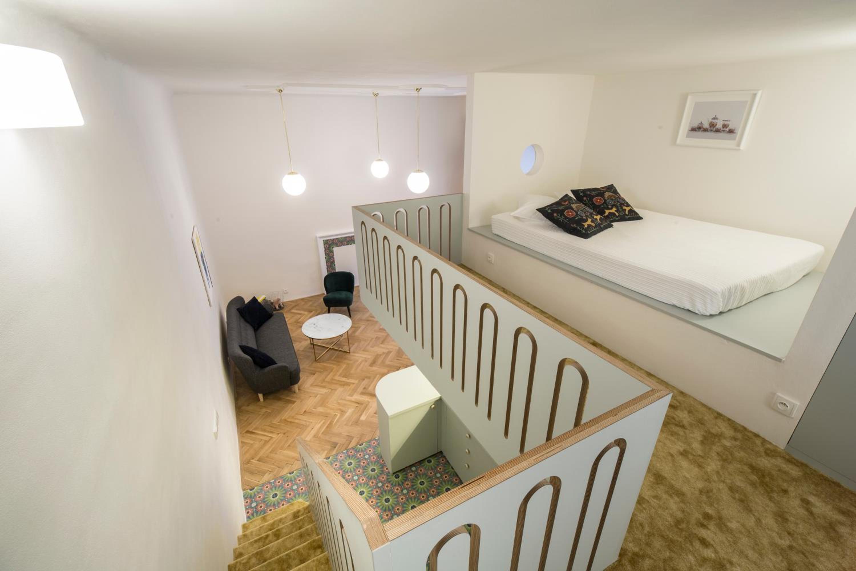 Downtown Designer apartment Karlin