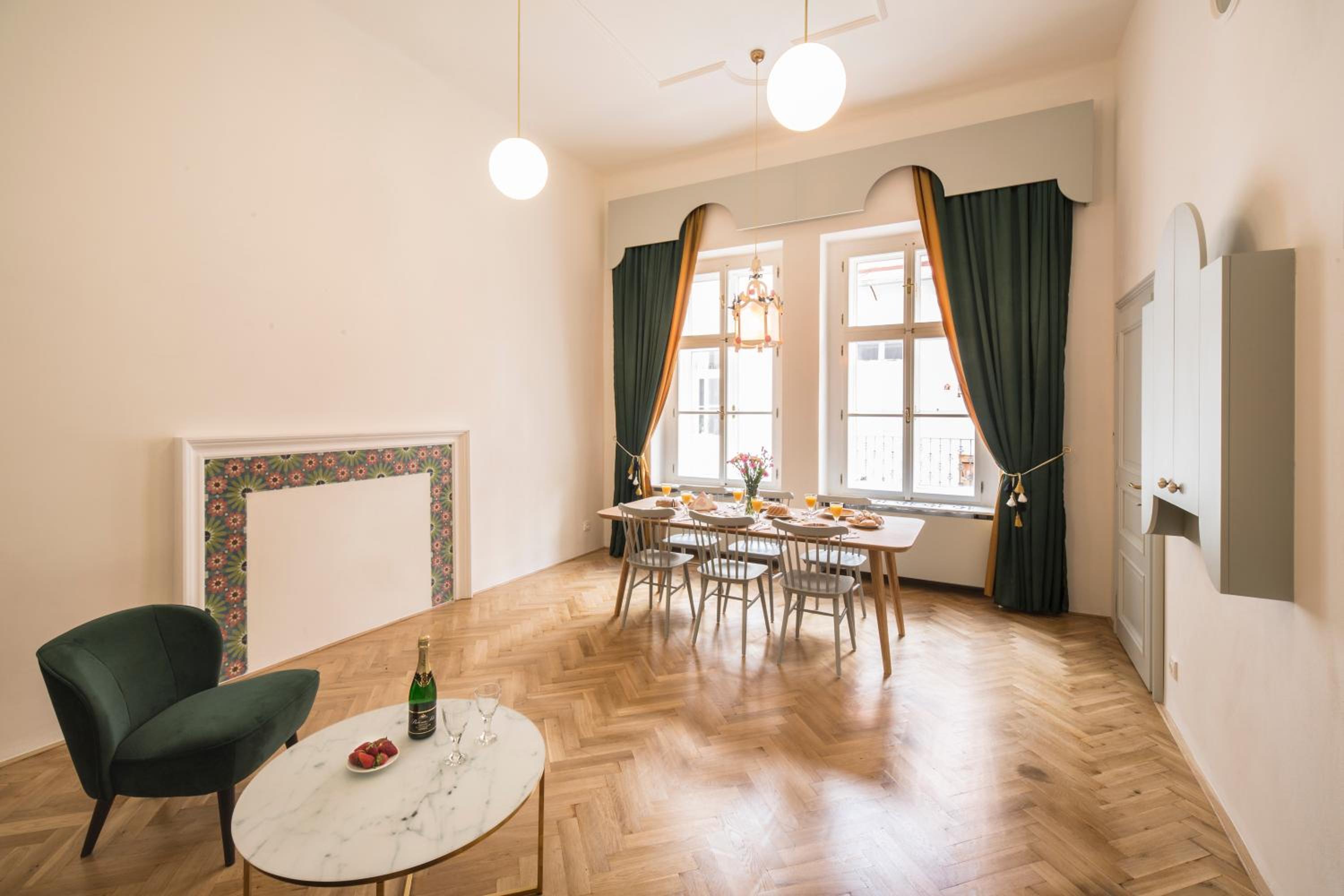 Downtown Designer apartment Karlin