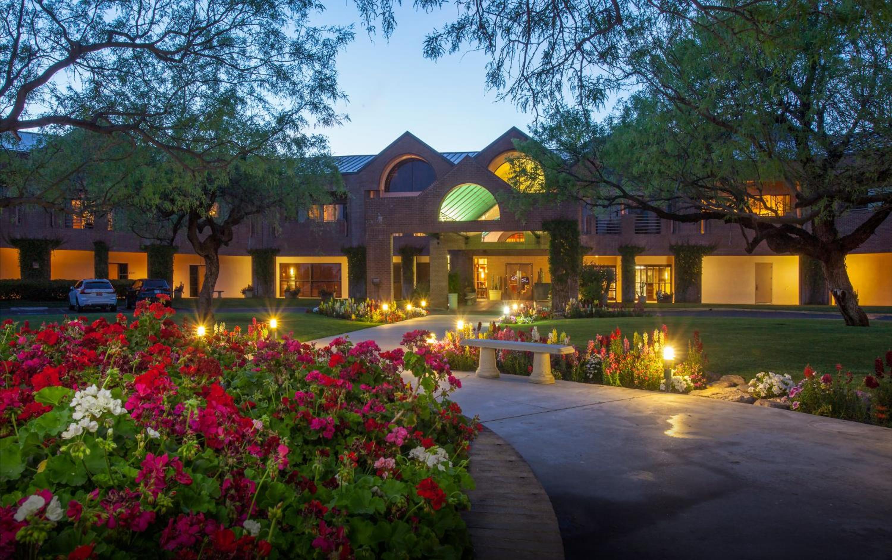 Hotel The Lodge at Ventana Canyon - Image 1
