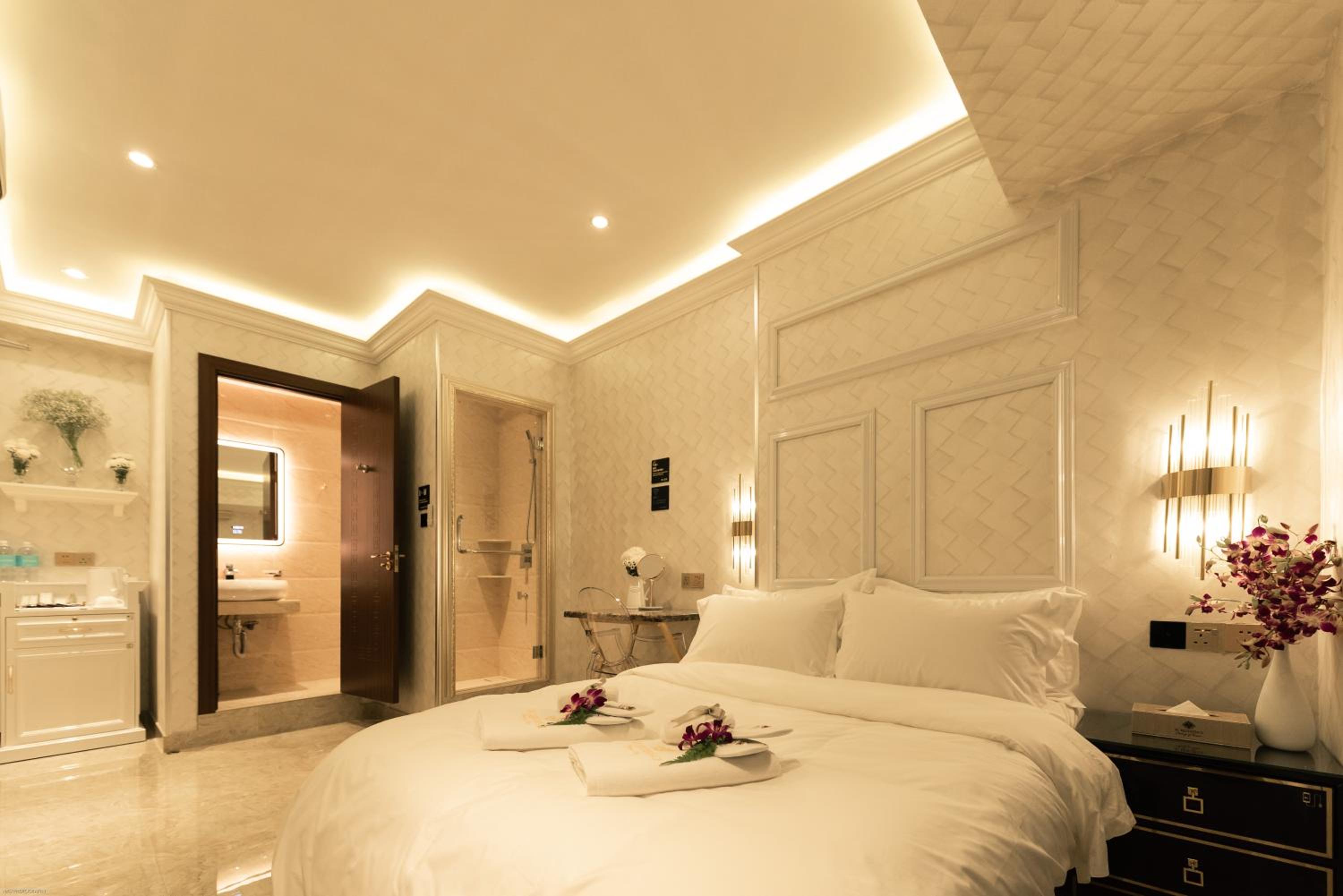 AJ Residence - A Member of The Luxury Stay Group photo 1