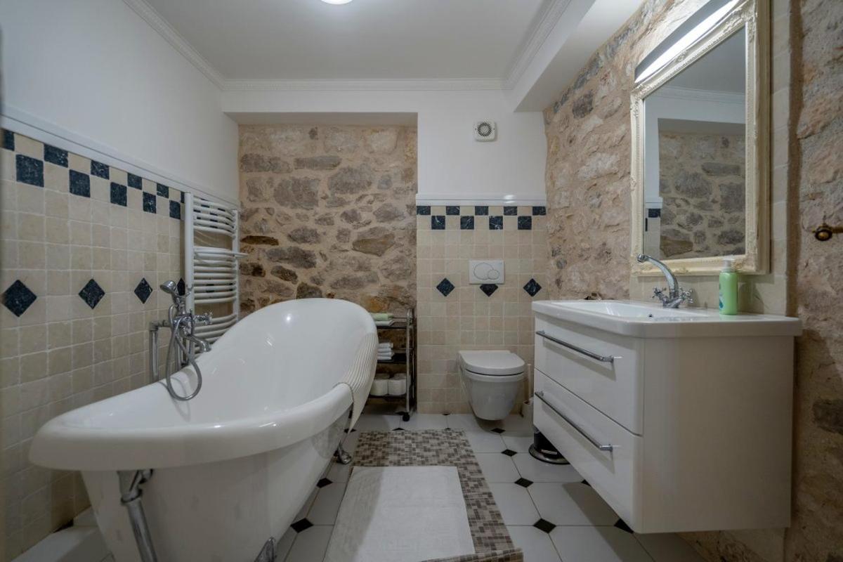 Apartments INN Baska Voda view 2
