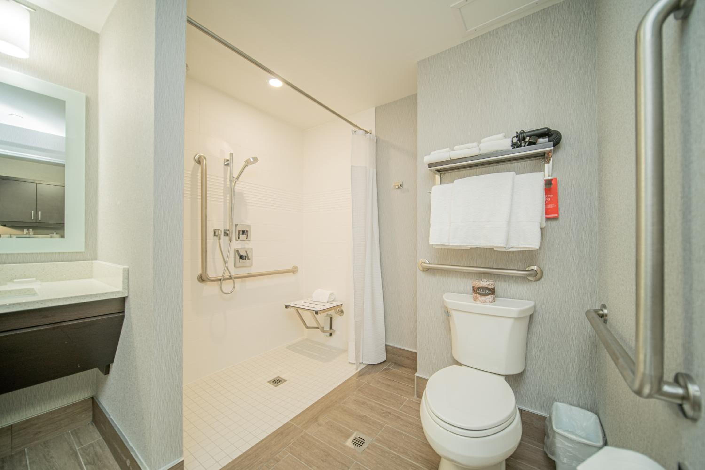 Brantford Vacations - TownePlace Suites by Marriott Brantford and Conference Centre - Property Image 81