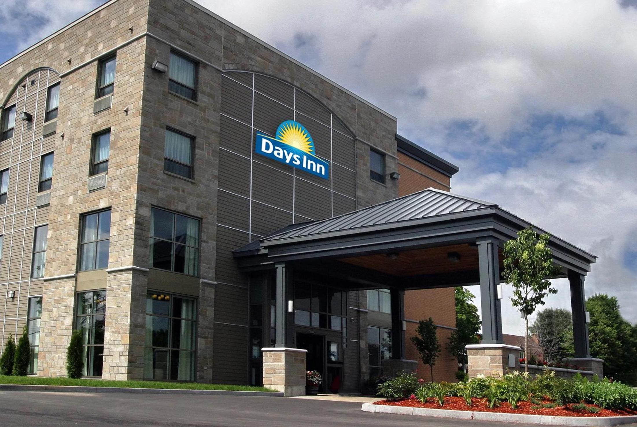 Levis Vacations - Days Inn by Wyndham Levis - Property Image 1