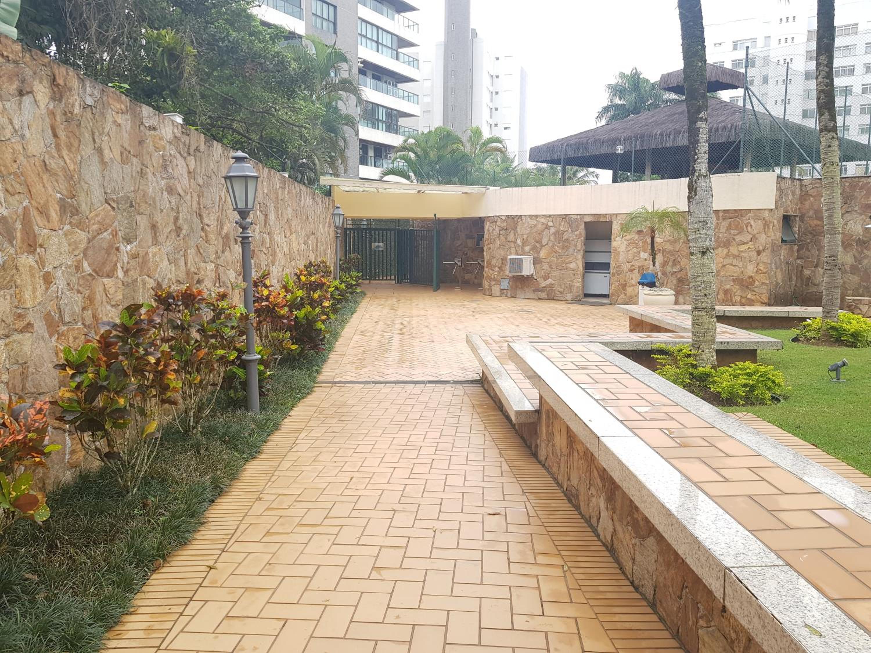 RIVIERA DE SÃO LOURENÇO - CONDO ACQUA A 0,5 MINUTO DA PRAIA - estilo resort! Apto com ar condicionado e wifi view 3