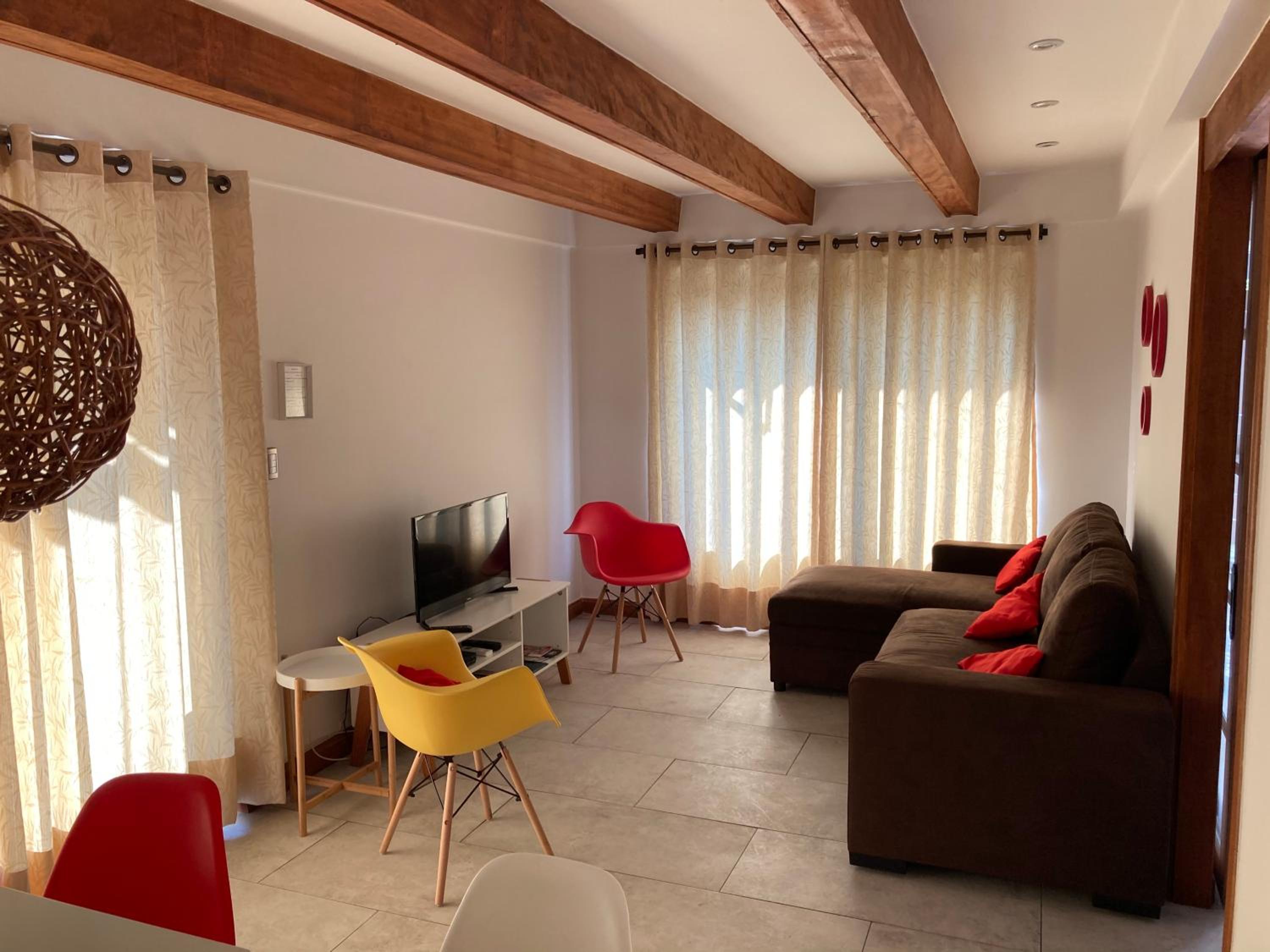 Casa Vitacura Host