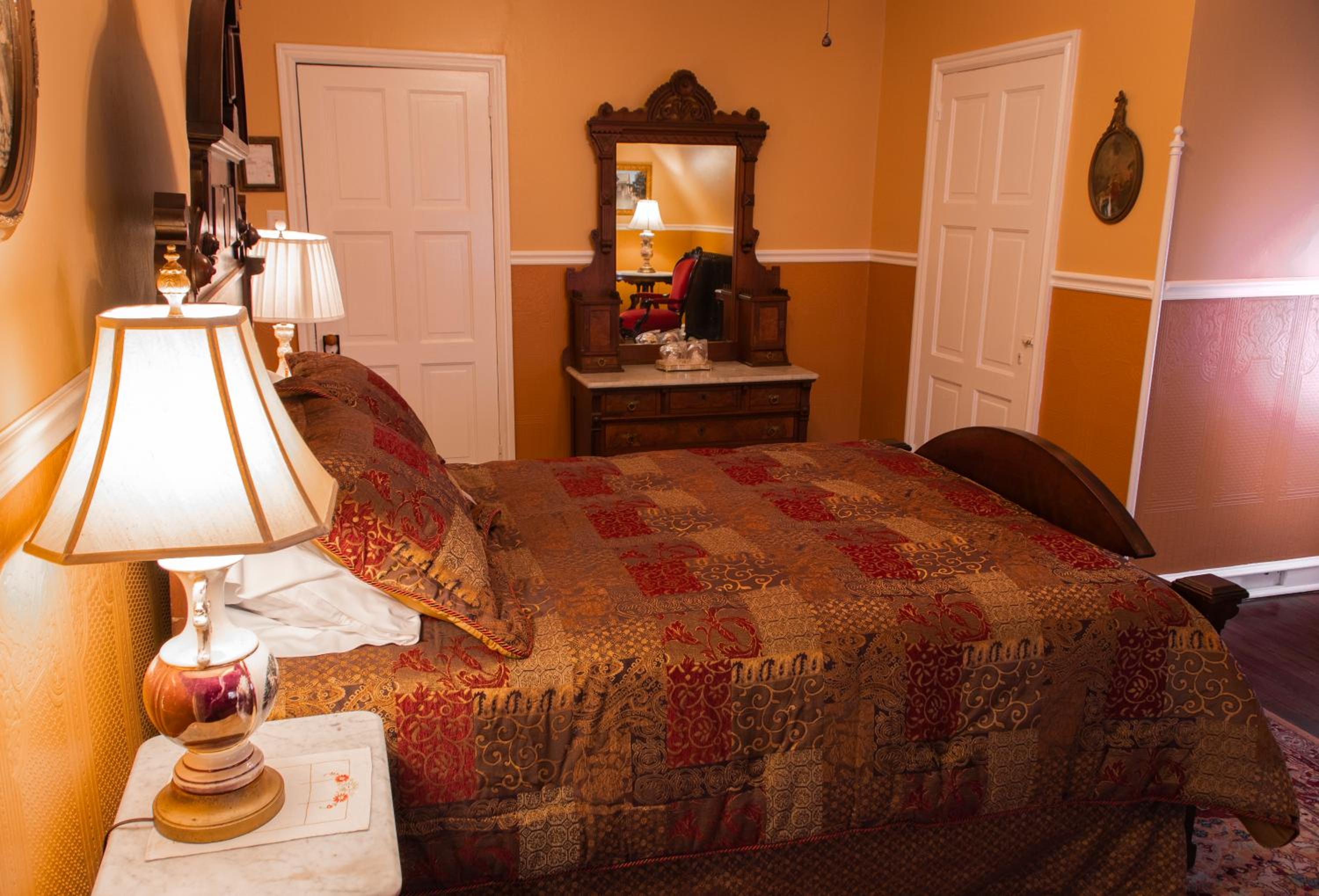 Gifford-Risley House Bed and Breakfast - Property Image 49