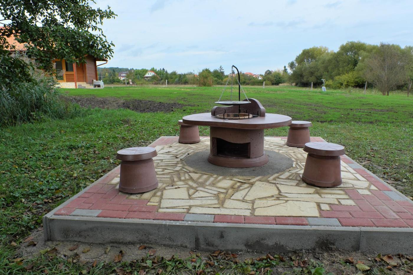 Photo 23