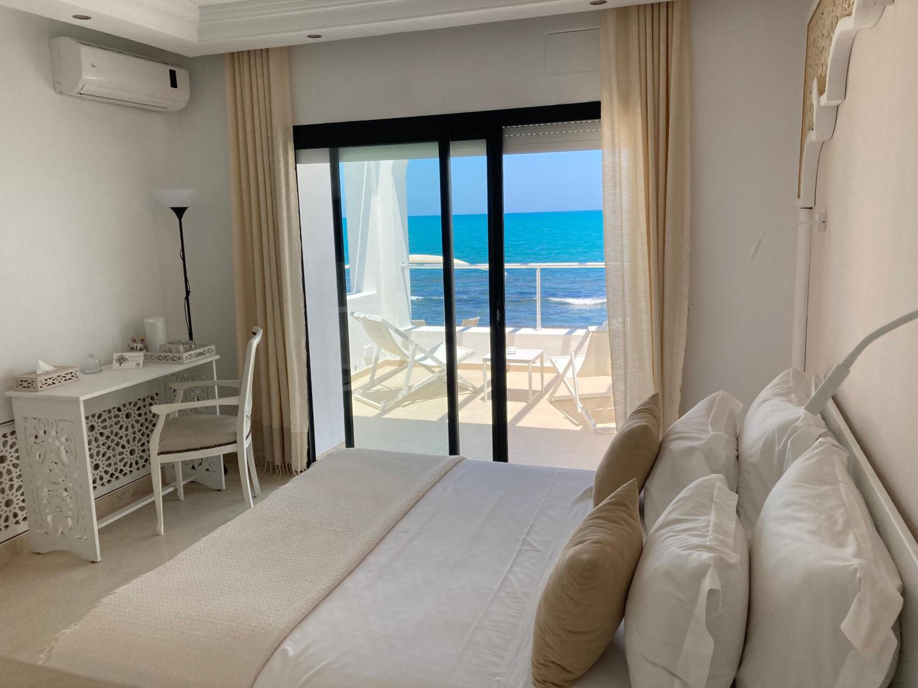 Hotel Dar Corniche La Marsa (Adults Only) - Image 1