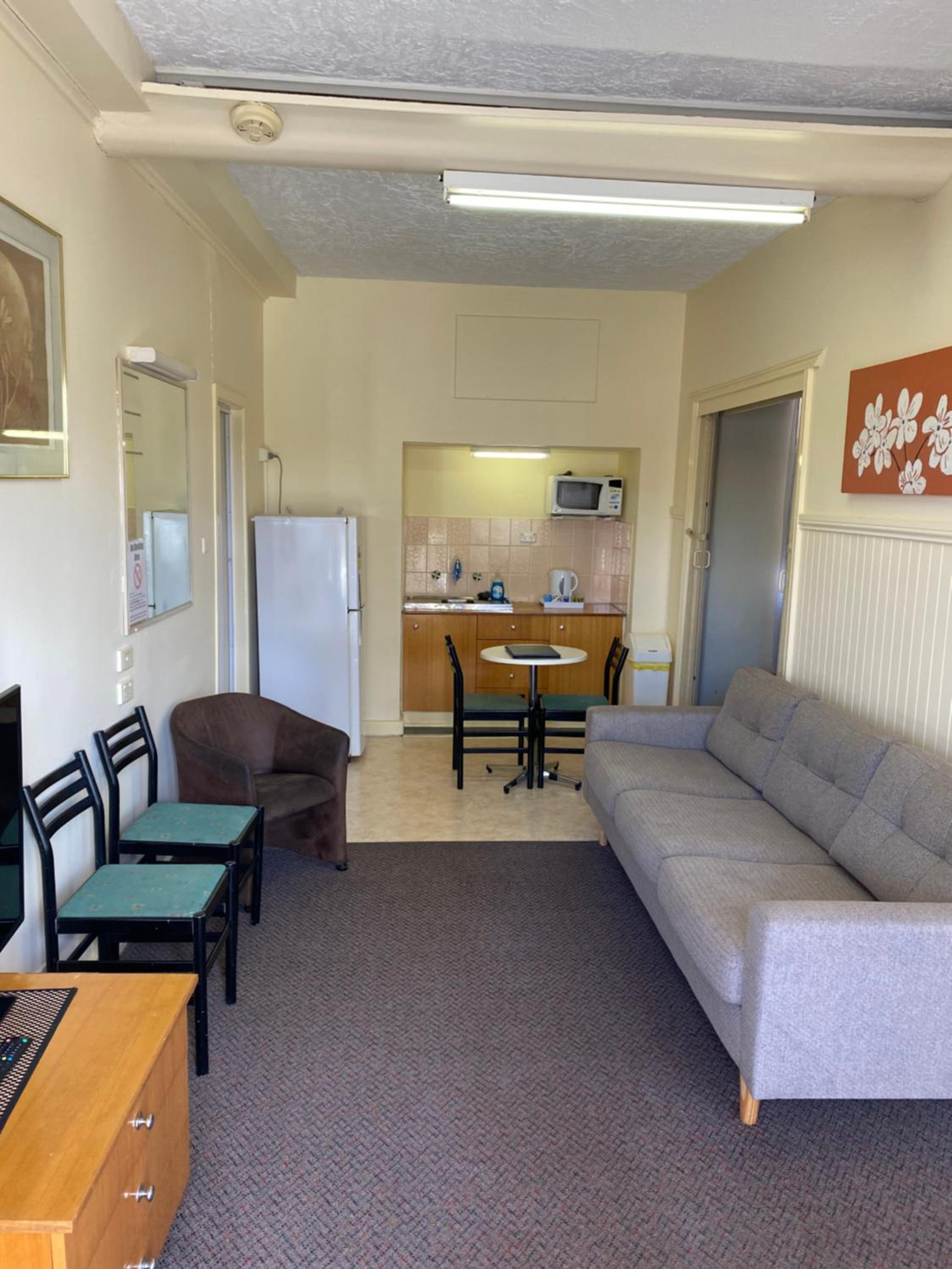 Paddle Steamer Motel