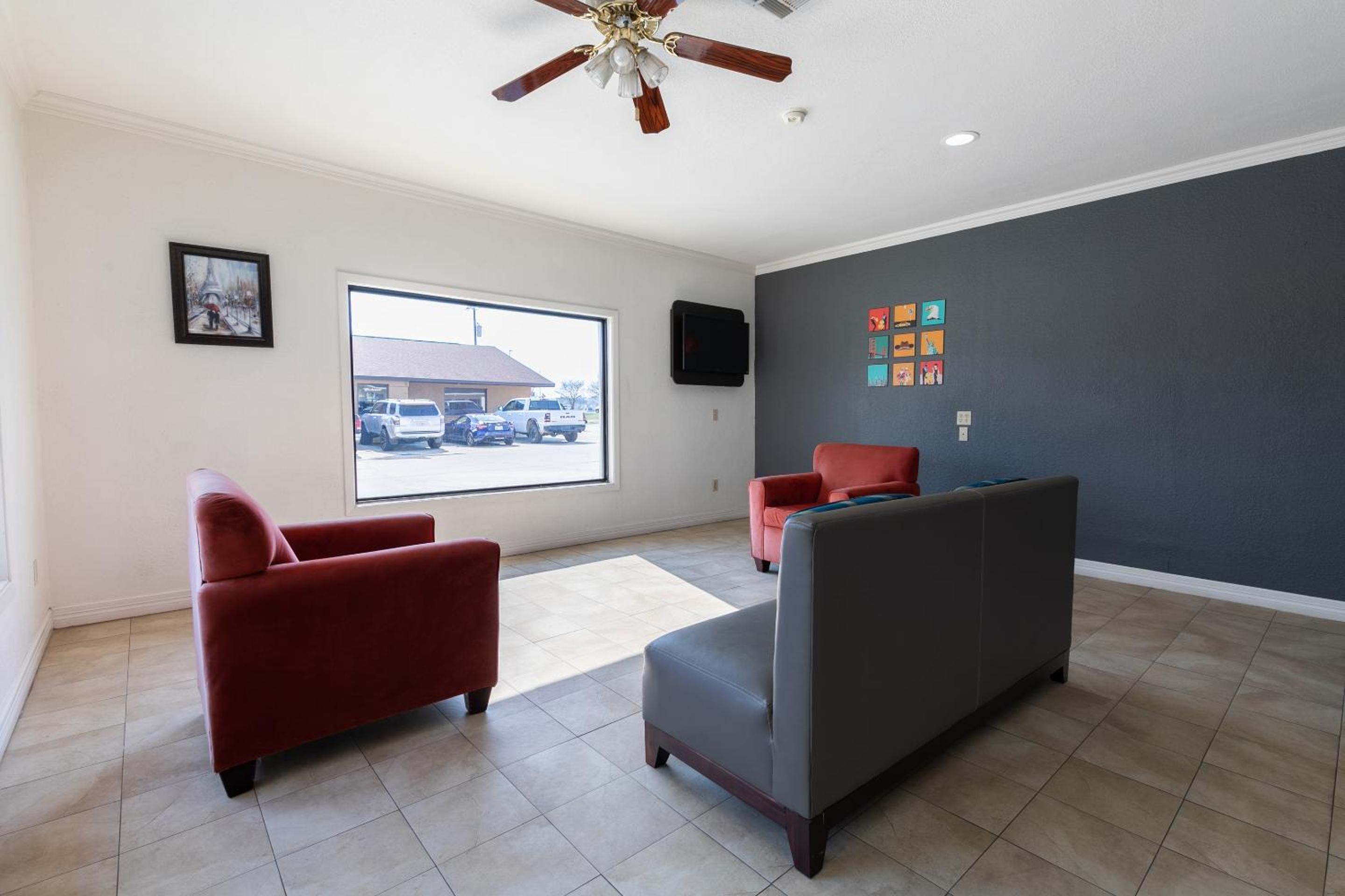OYO Hotel DeRidder Hwy 171 North view 3