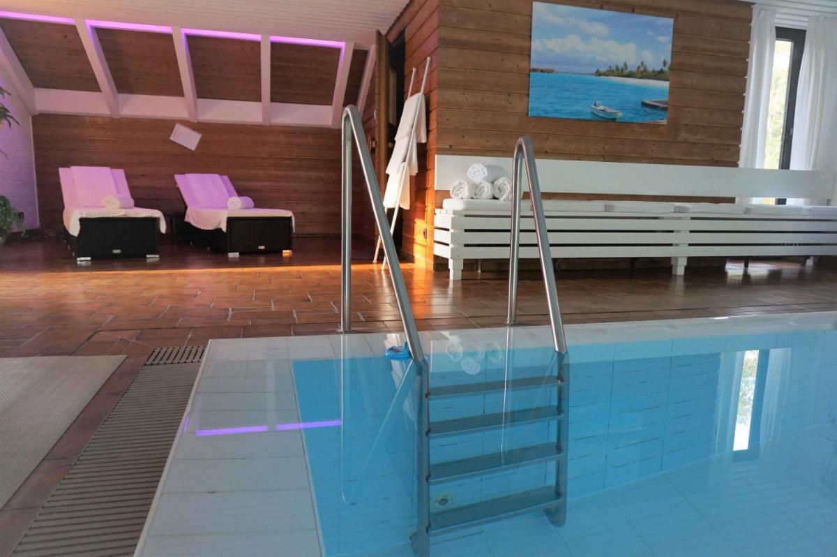 Luxus-Landhaus im Schwarzwald/Baiersbronn mit Pool