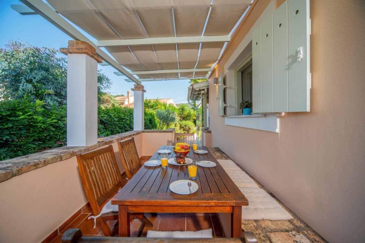 Avlaki Beachfront Villa view 4