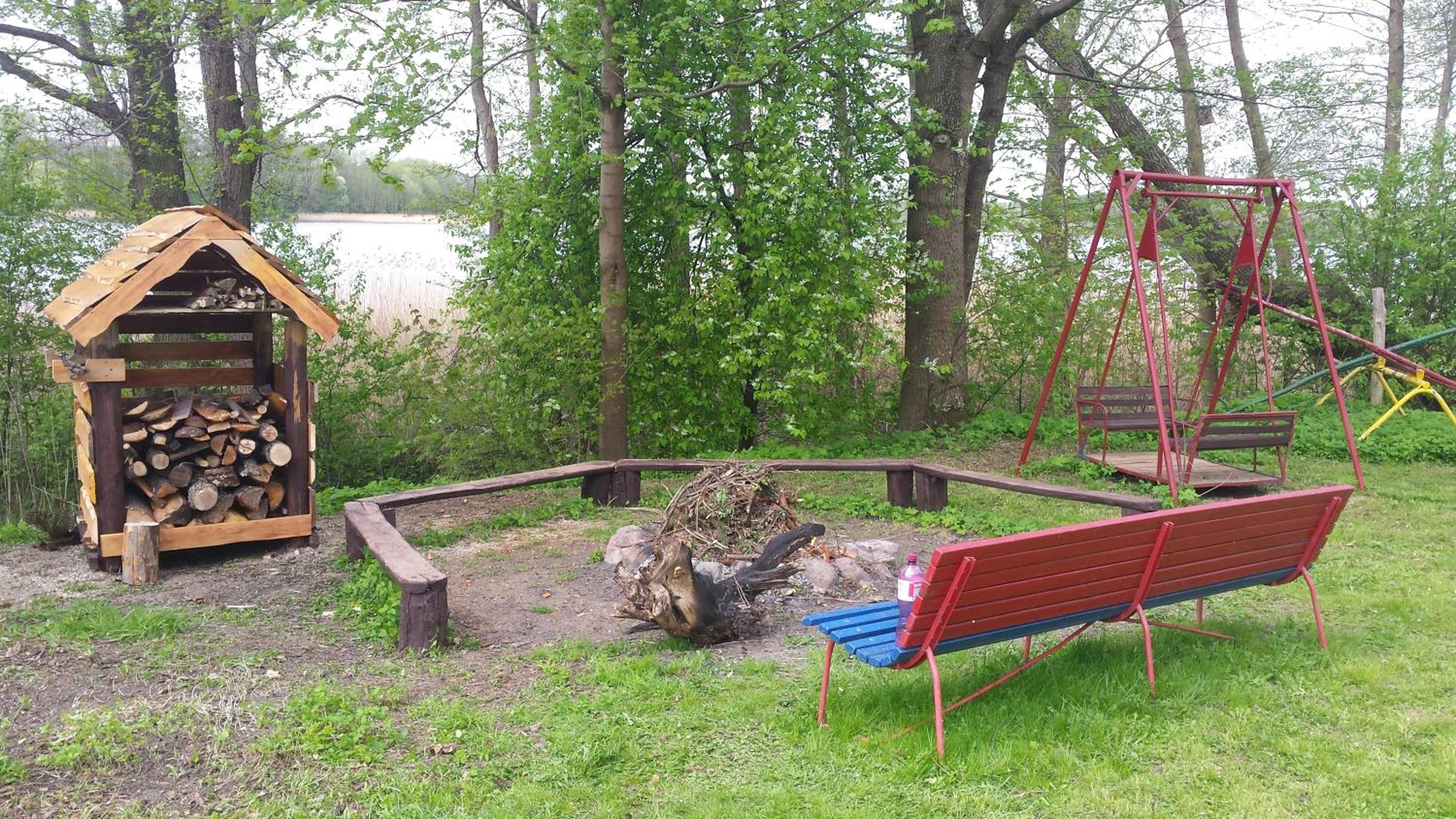Photo 6