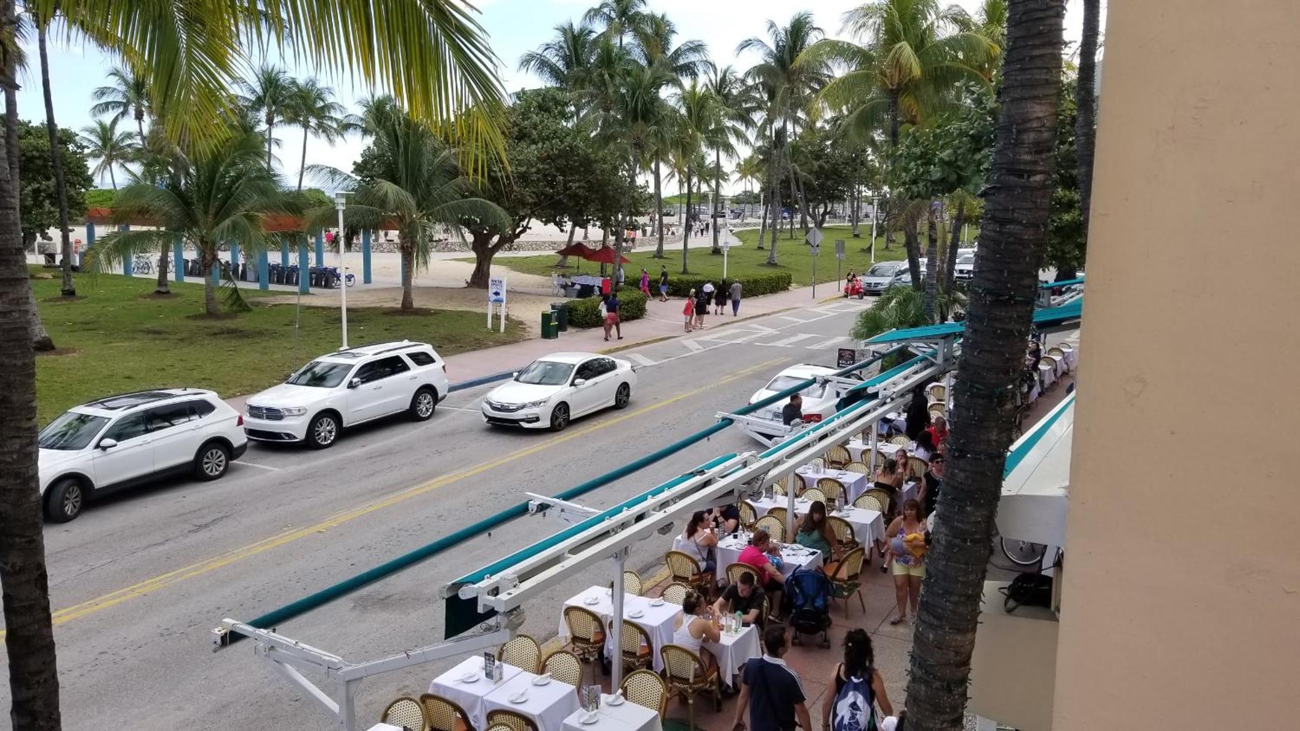 918 SOBE FLATS