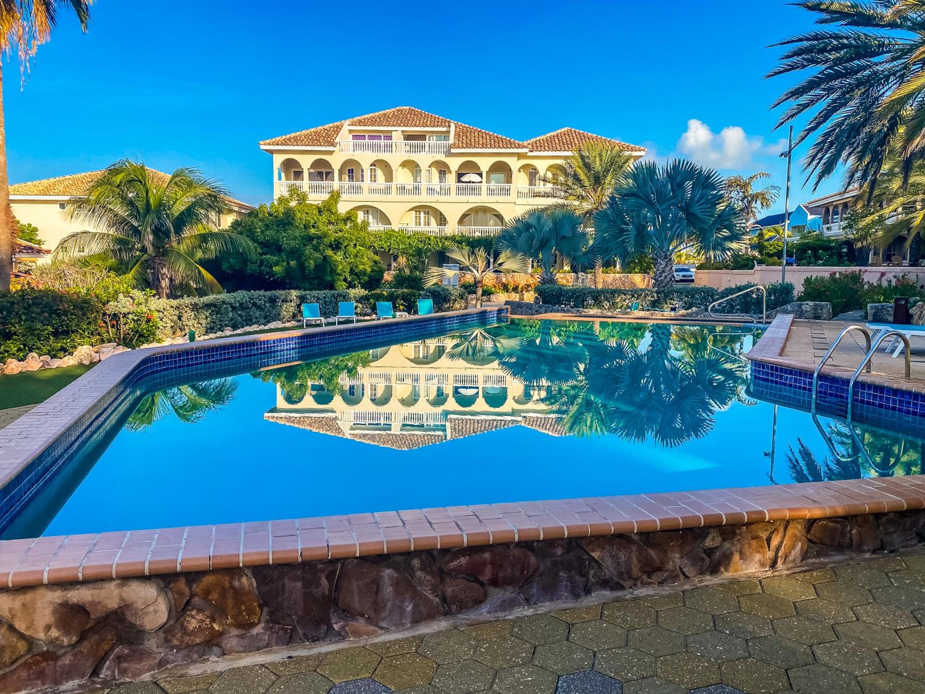Curacao Luxury Holiday Rentals