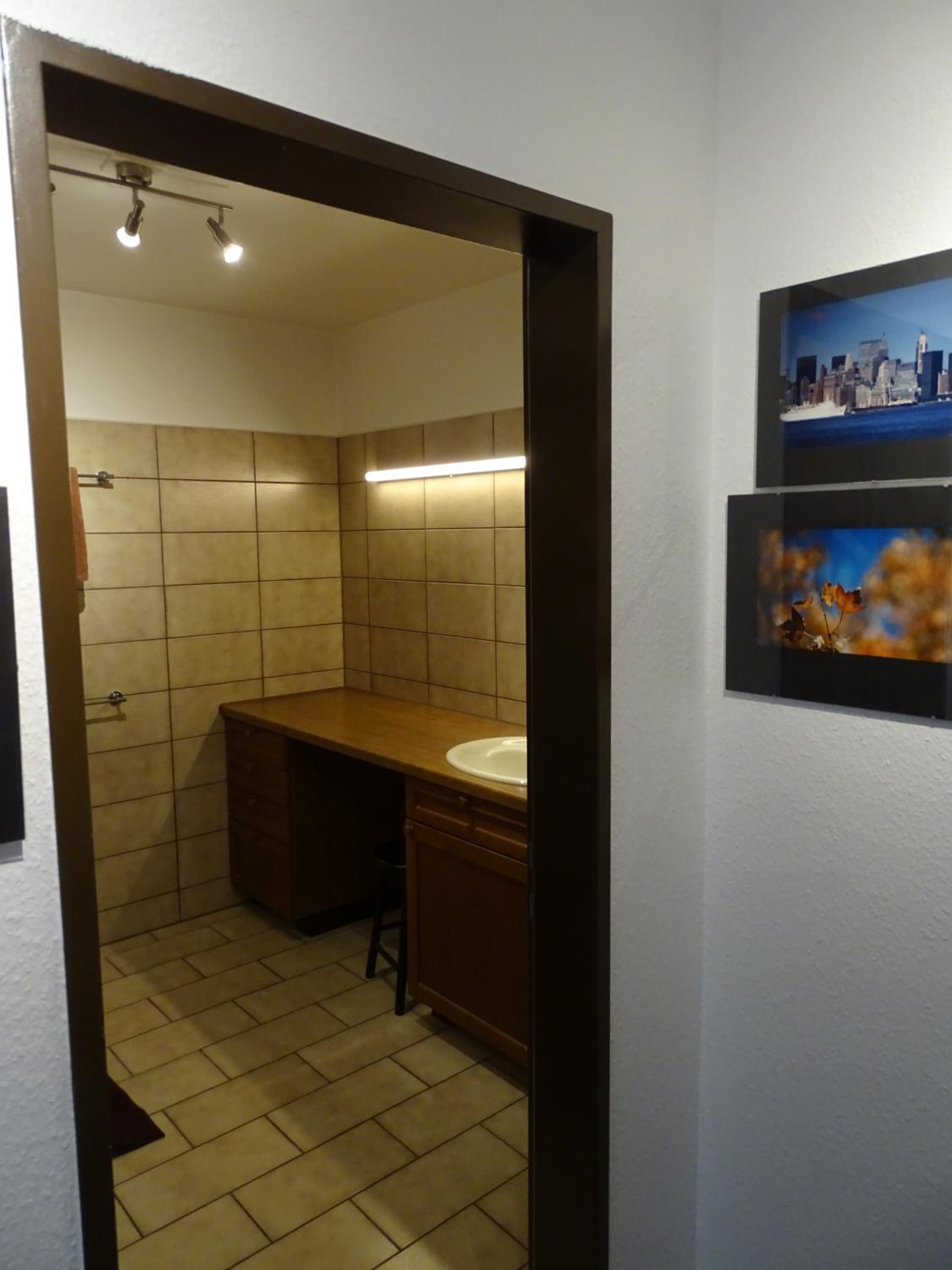Photo 6