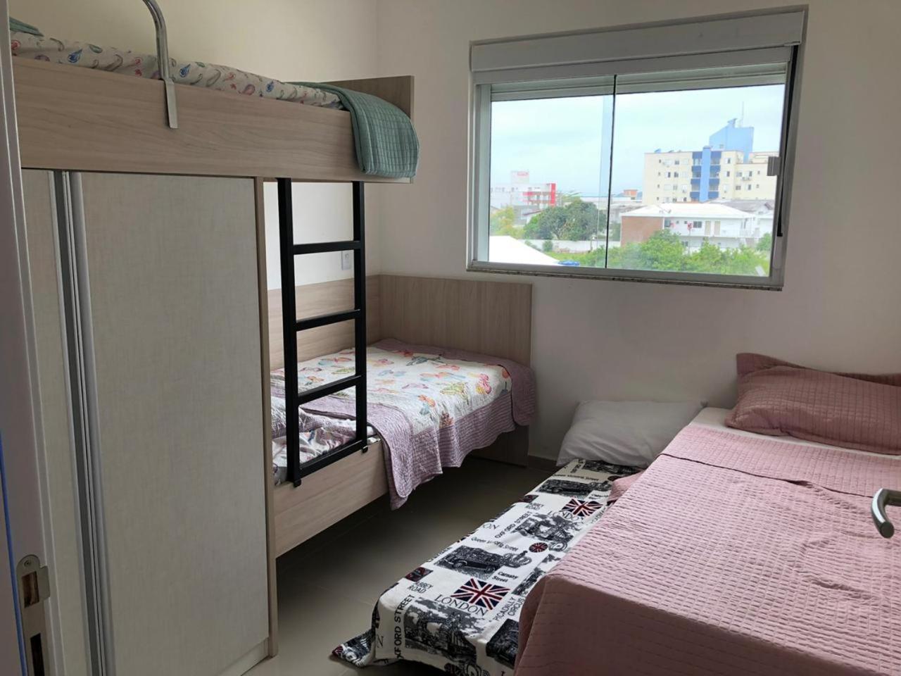 NORTH PARADISE 309- Duplex