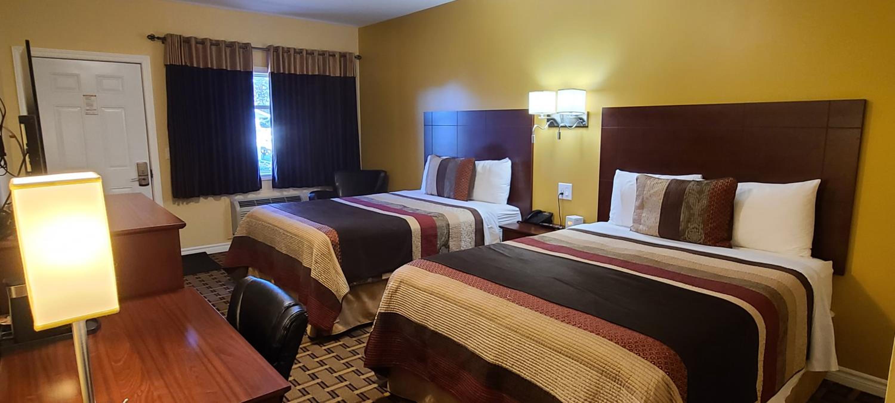Fox Motor Inn