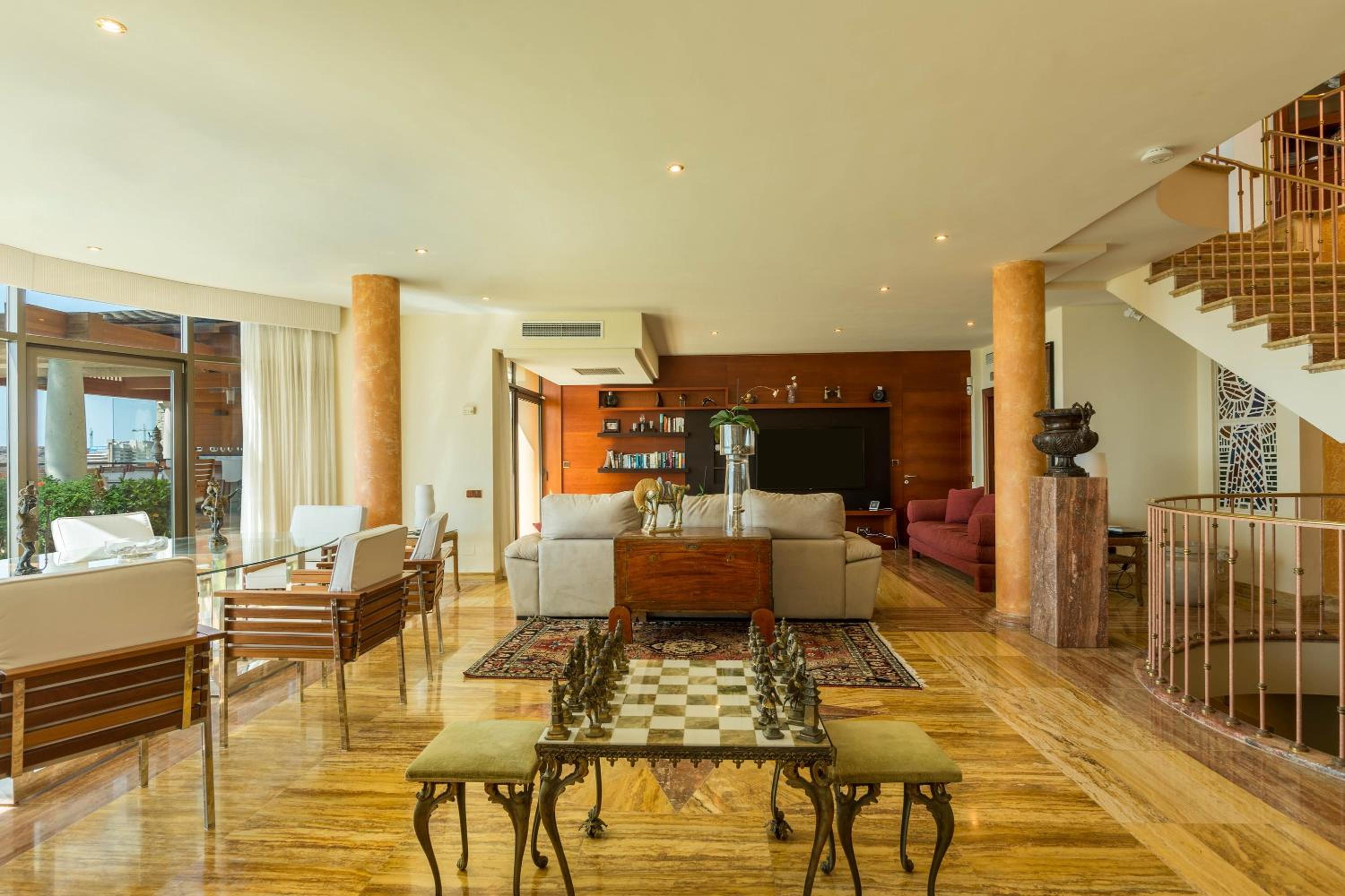 lounge