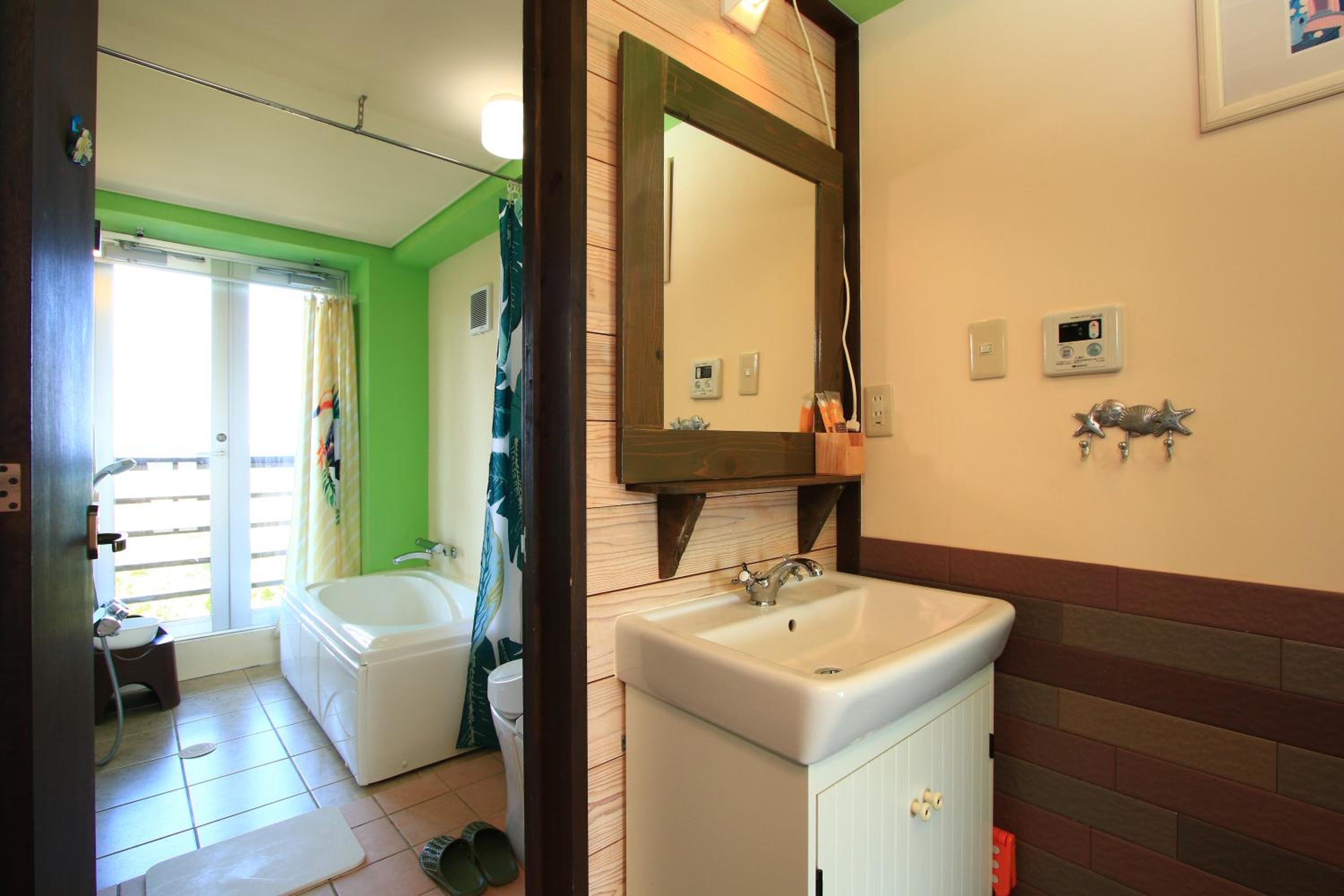 Ma-Blue Garden House