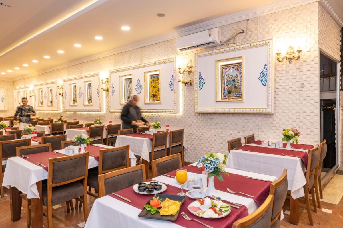 restaurant