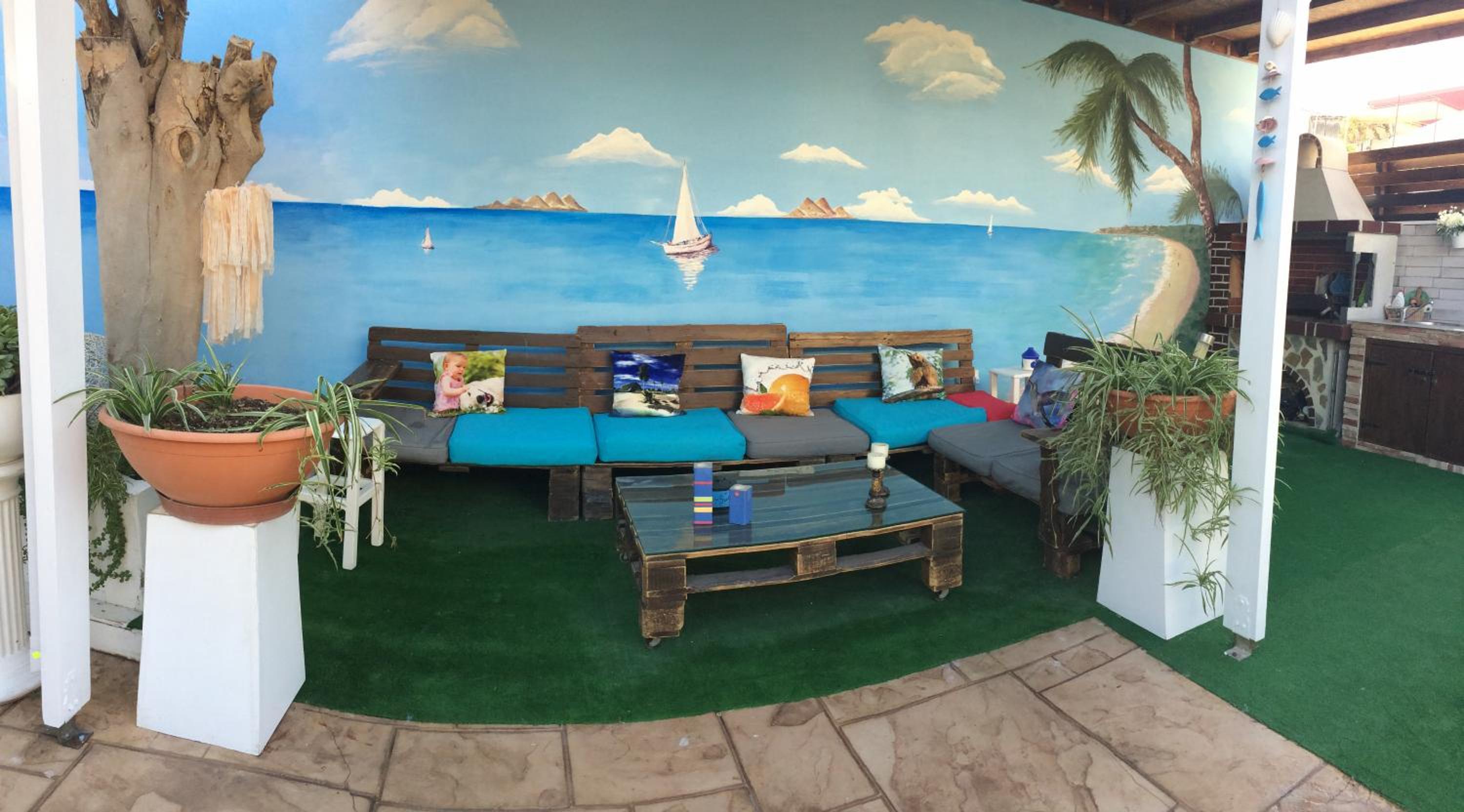 Mamas Summer House