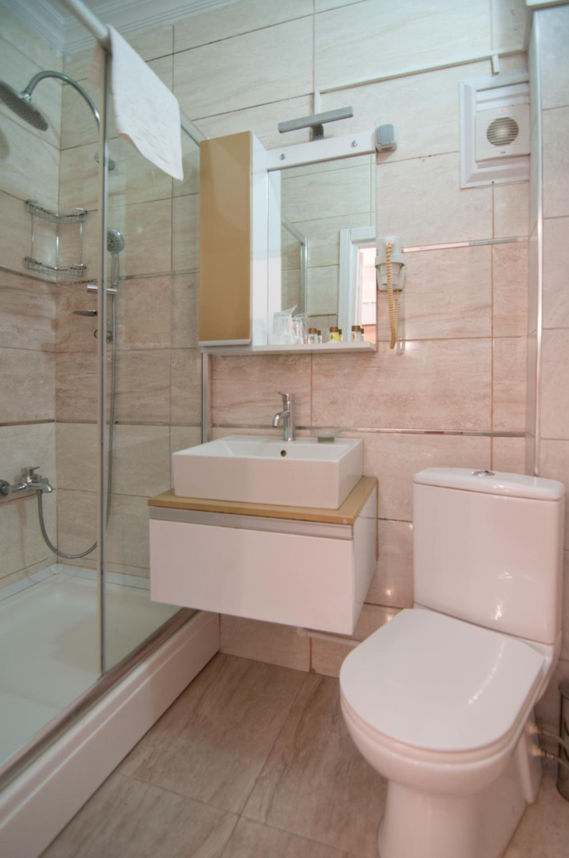 Genius Otel İstanbul - Image 38