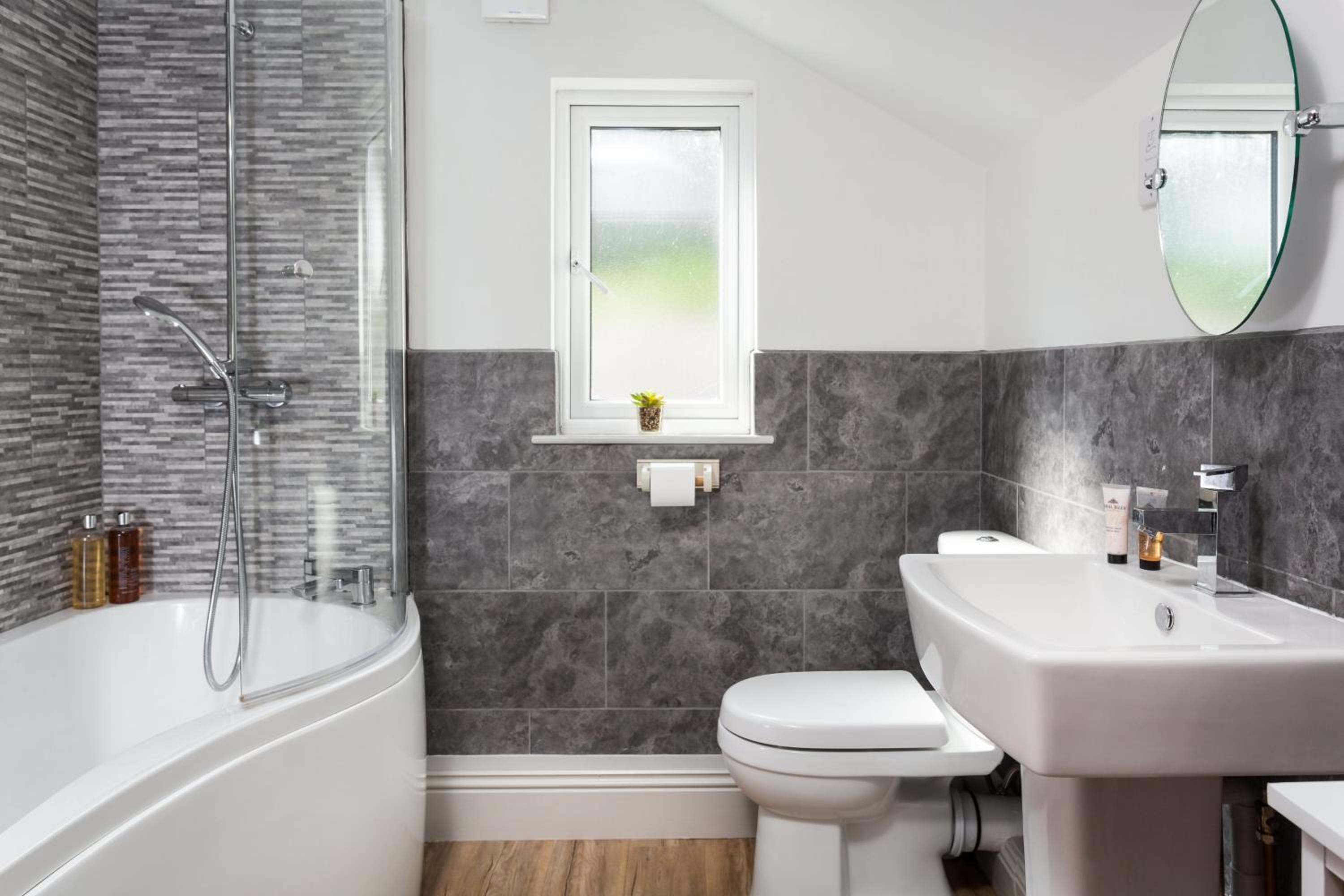 Trevarrow Cottage view 5