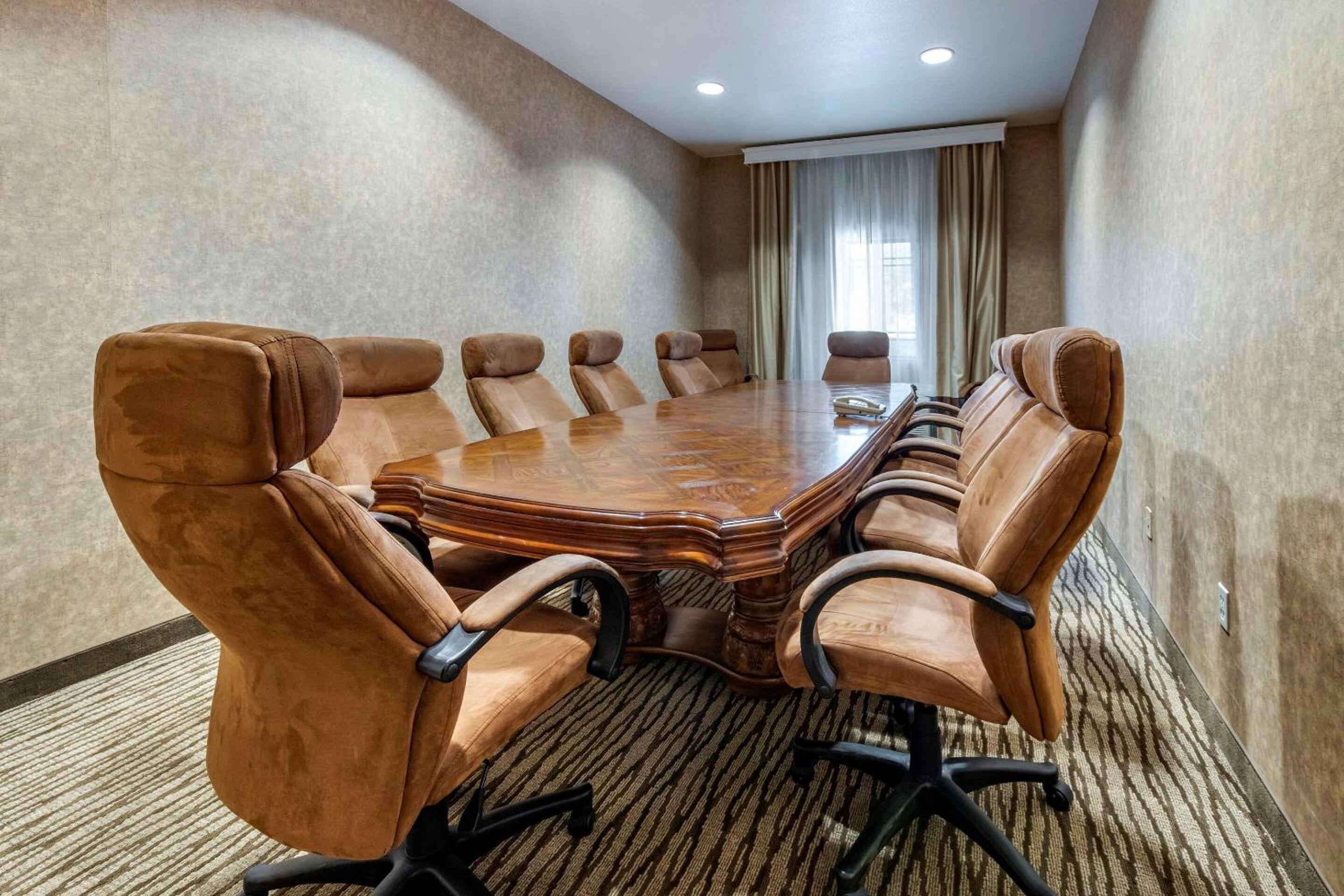 Citrus Suites Redlands Loma Linda Hotel