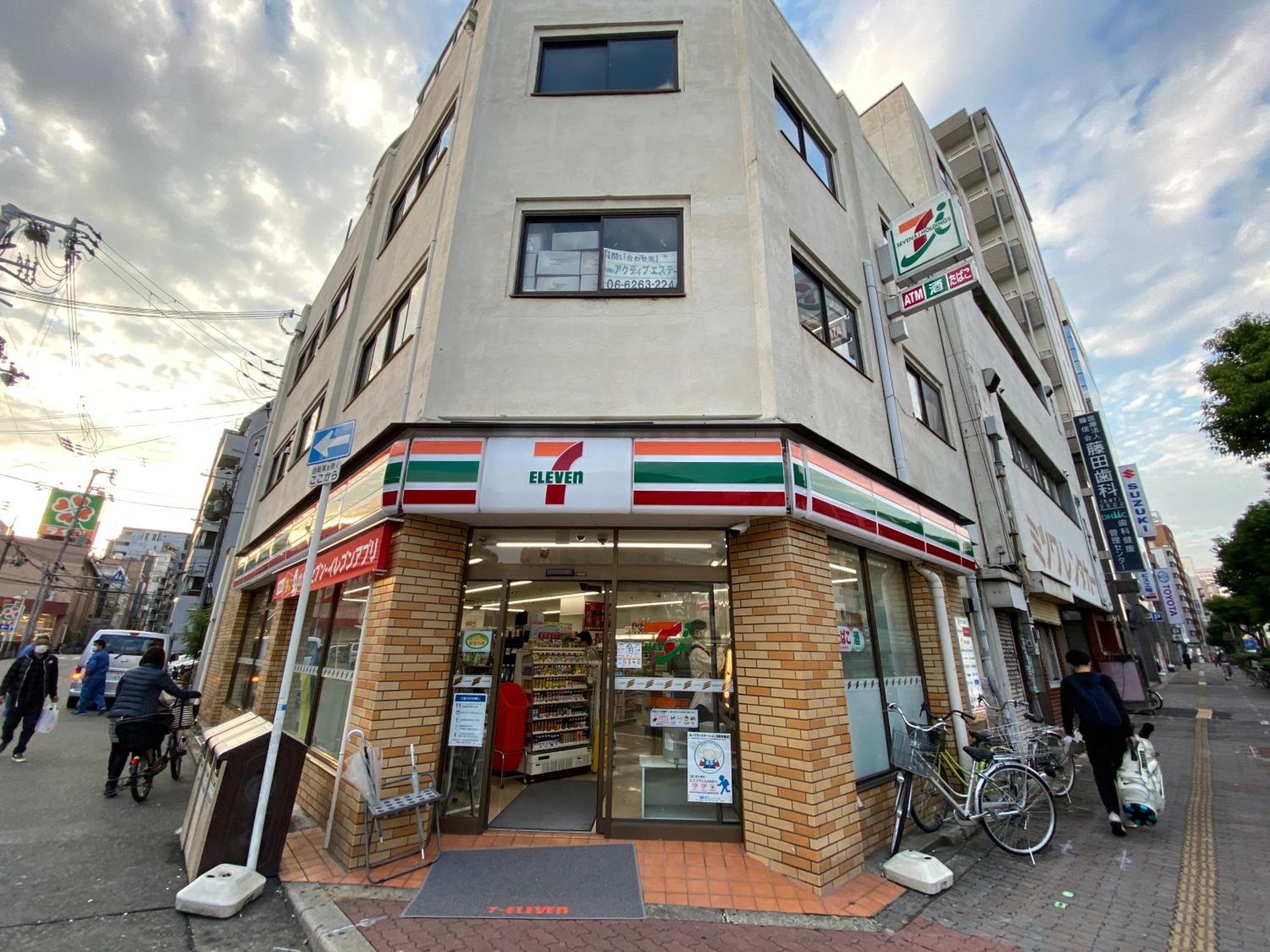 ラグジュアリ難波301
