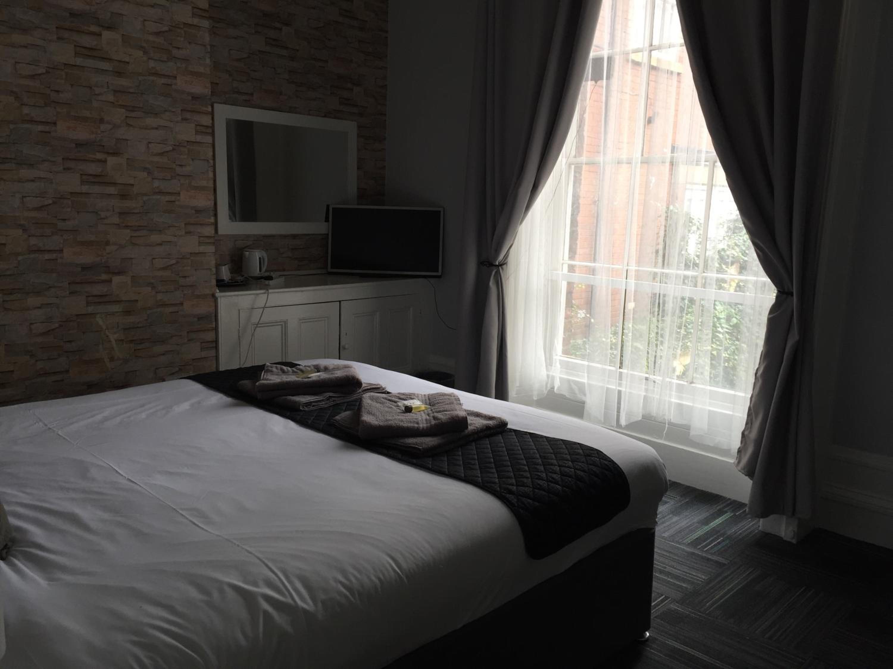 Queens Guesthouse Manchester