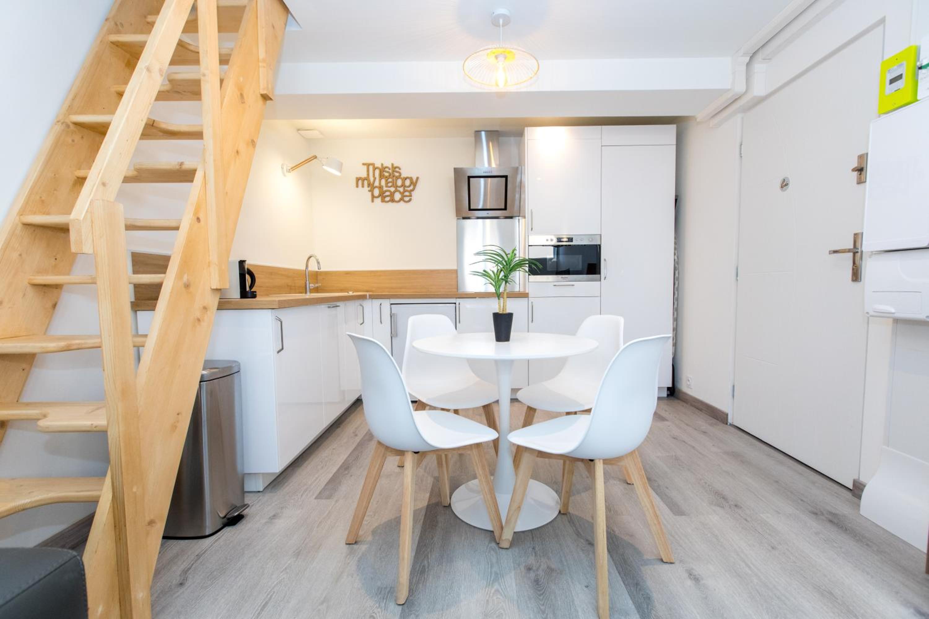 Duplex : Plage 300m, Clim, Netflix photo 4