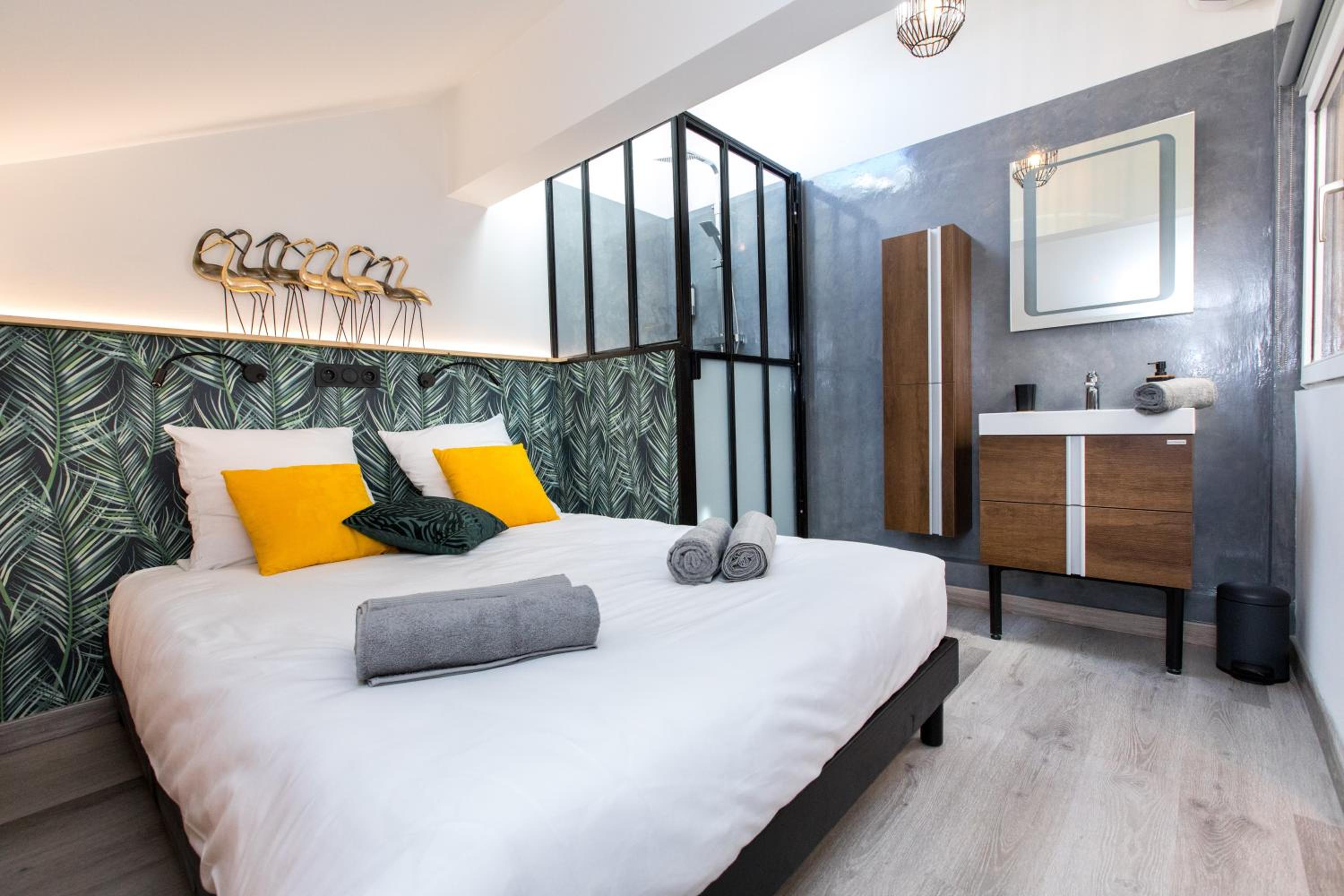 Duplex : Plage 300m, Clim, Netflix photo 5