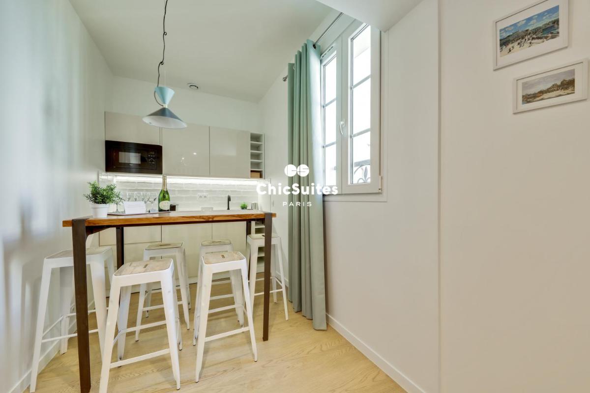 Bastille ChicSuites
