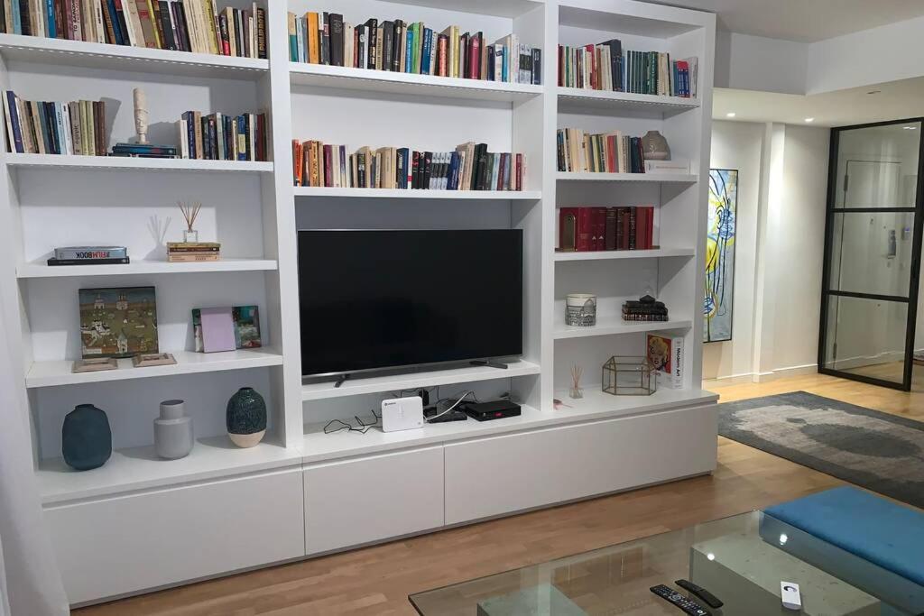 Luxury 2 bedroom 2 bathroom flat in Kolonaki !