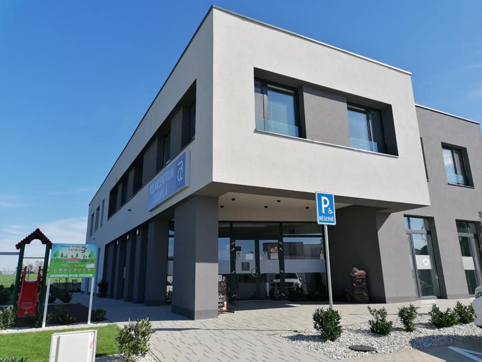 U ĽUDMILY - ubytovanie -farmárska predajňa view 3
