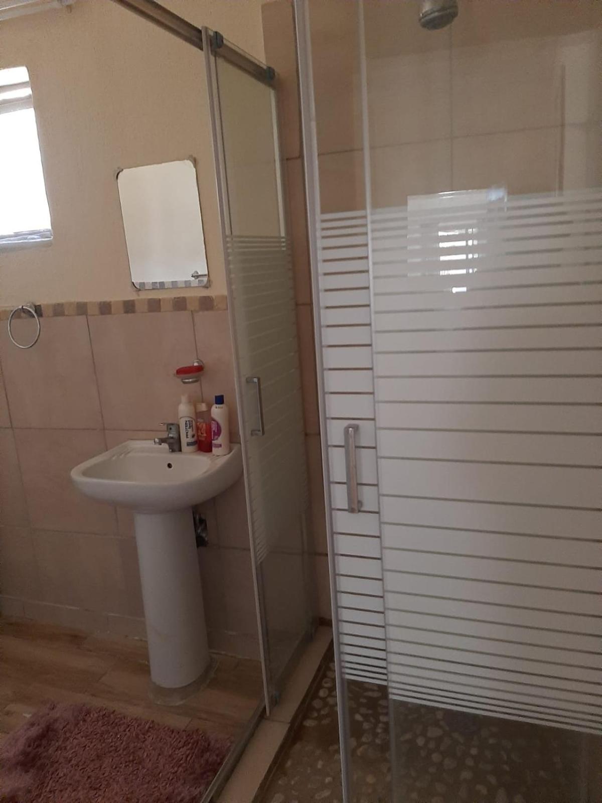 Aloes Bush Stay - Image 4