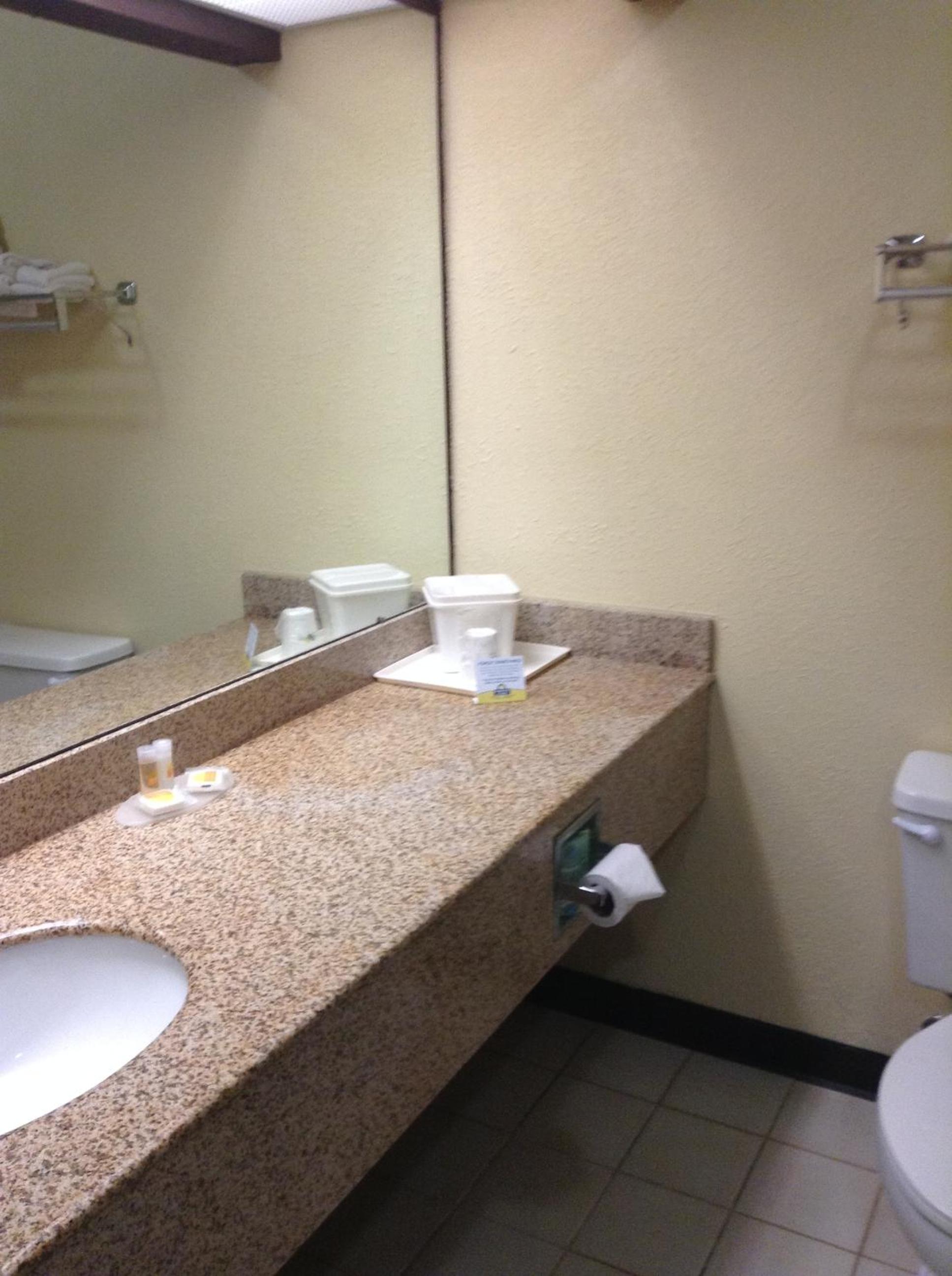 Days Inn & Suites by Wyndham Casey