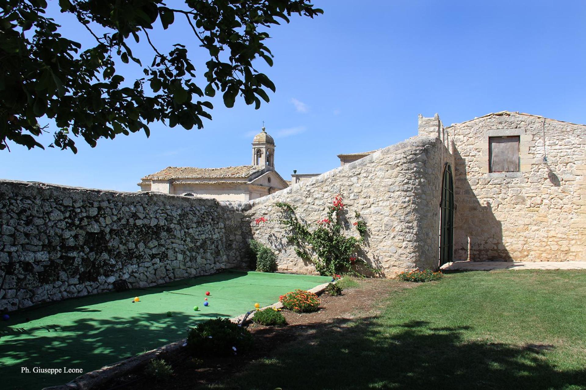 Photo 28