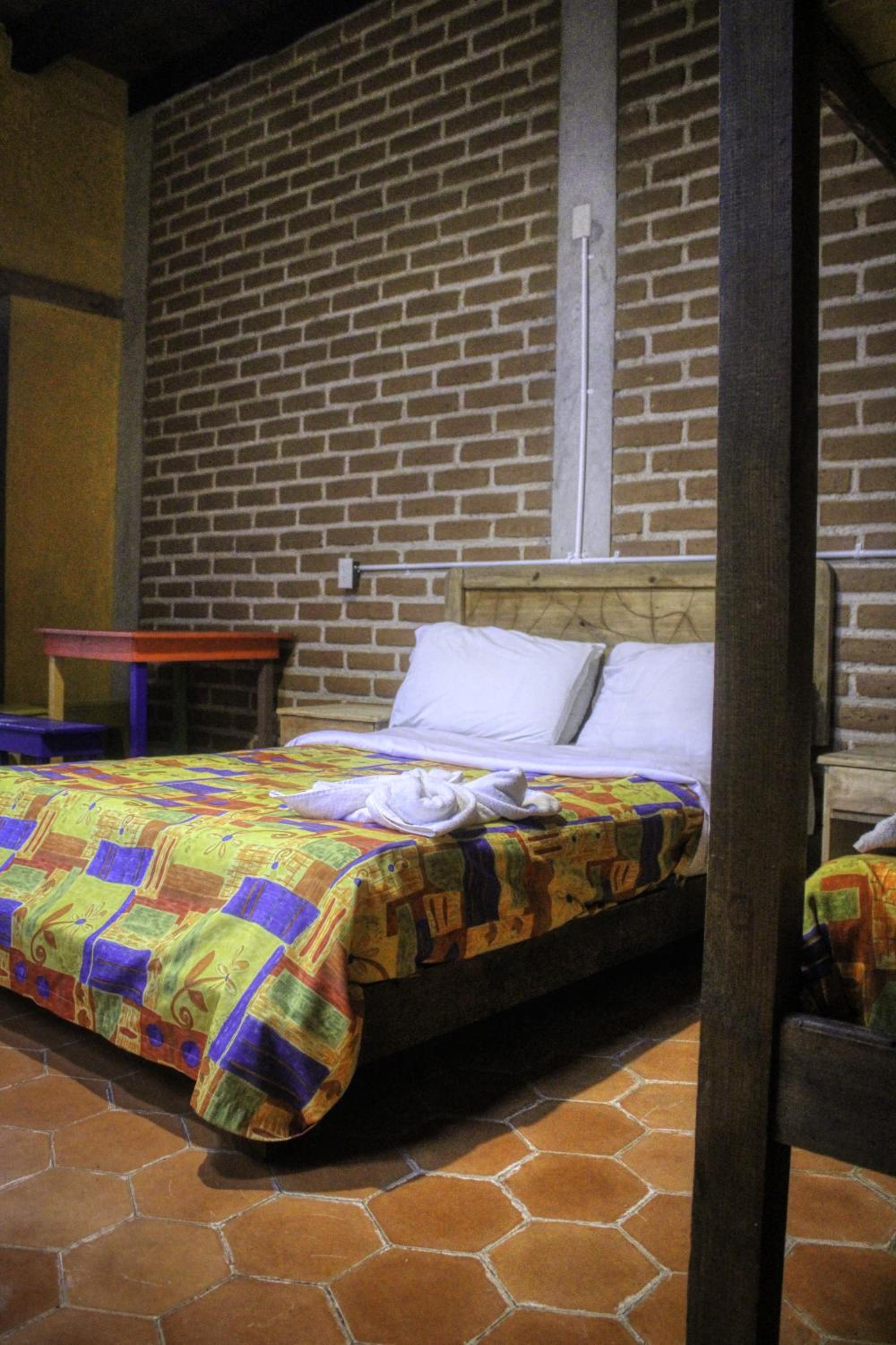 Rossco Hostel & Hotel