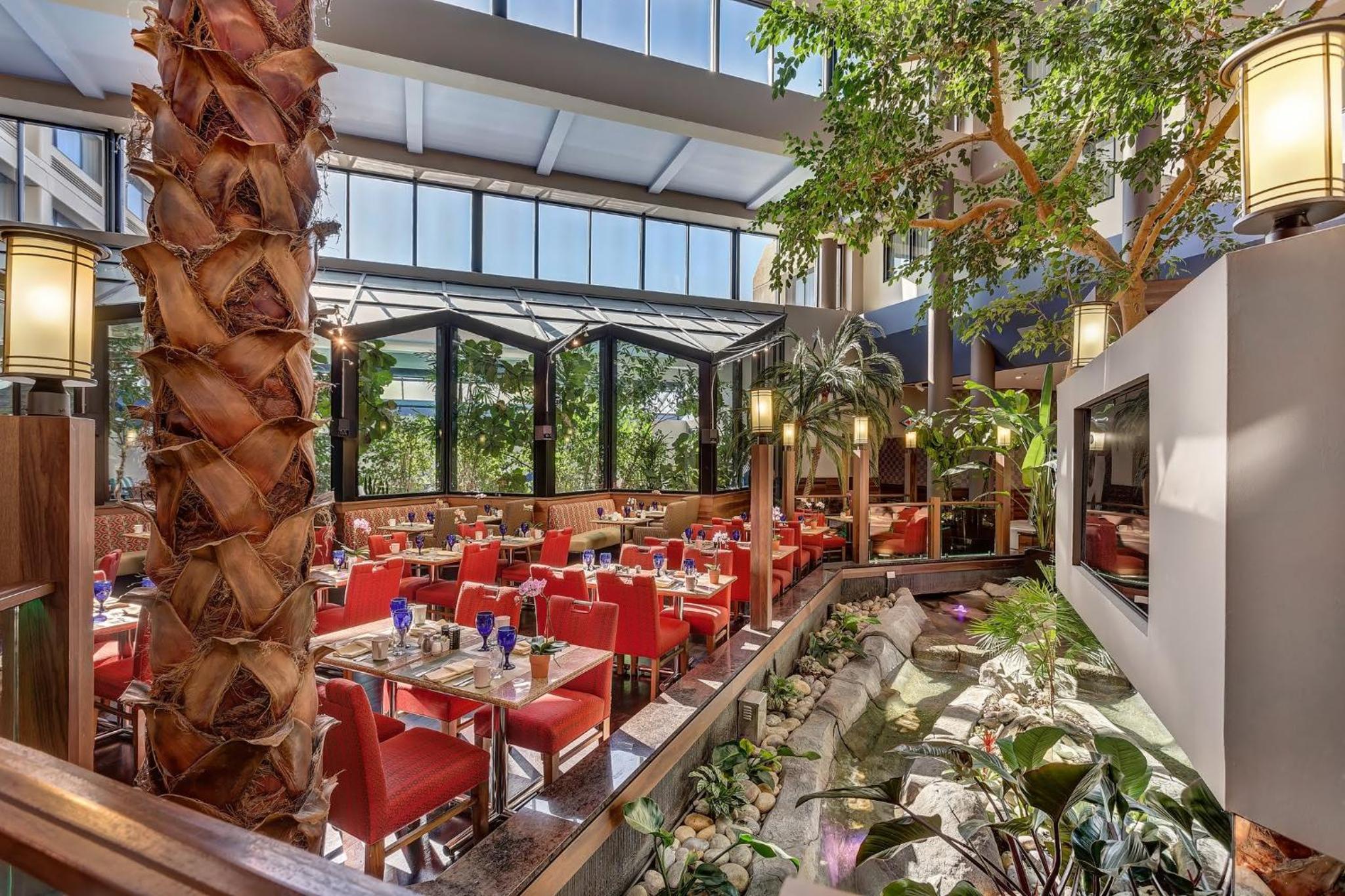 San Francisco Vacations - Crowne Plaza Hotel Foster City-San Mateo, an IHG Hotel - Property Image 4