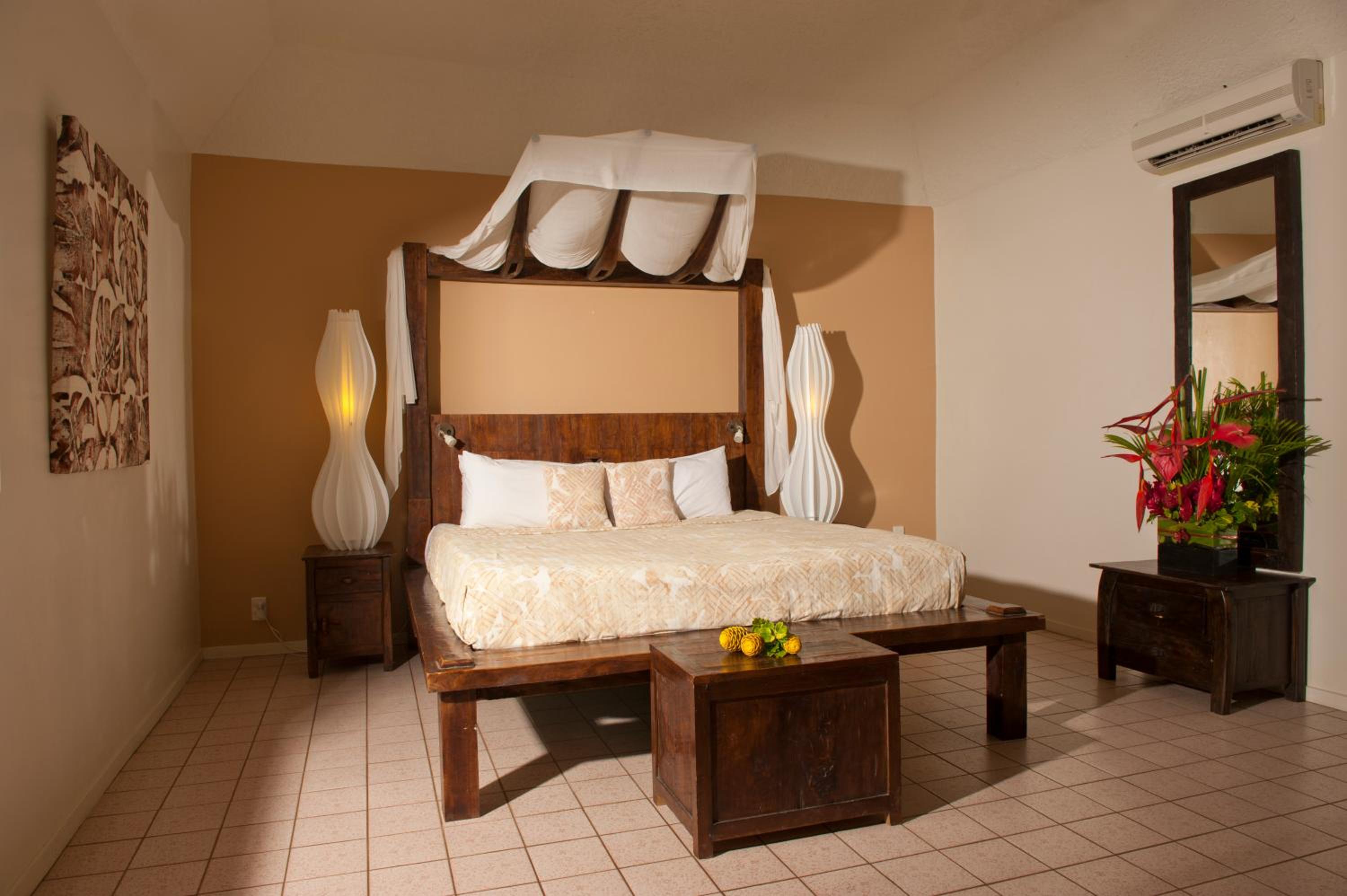 Crown Beach Resort & Spa