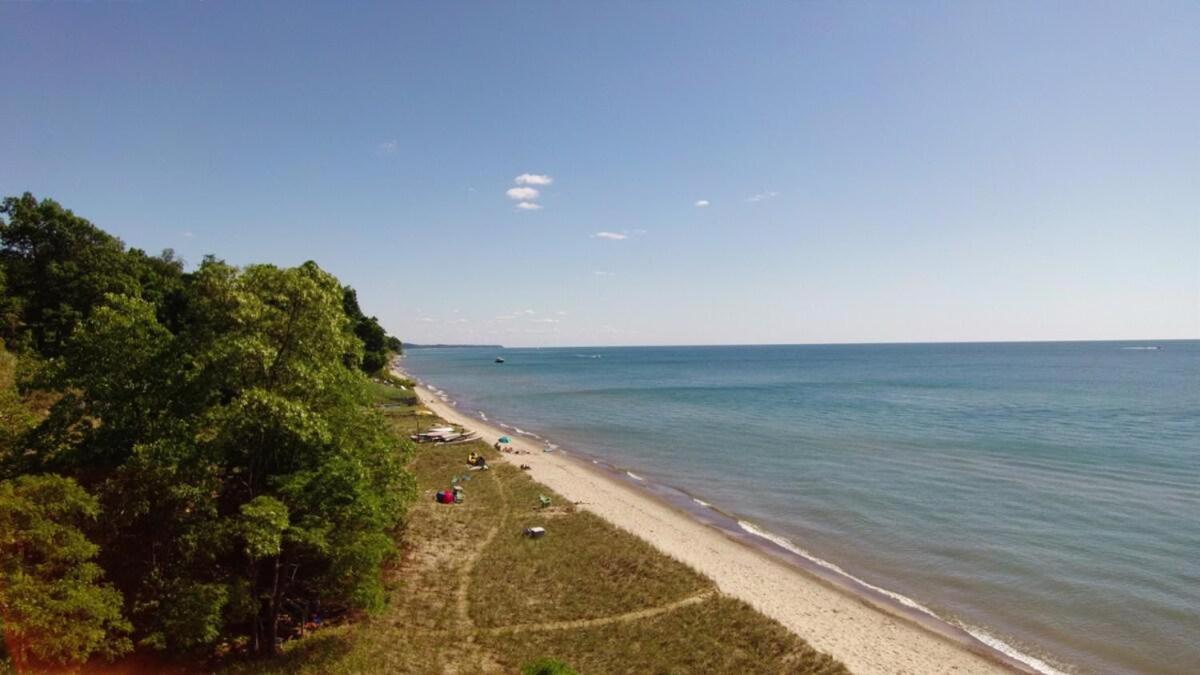 Beach View Cottage - On the Lake view 4
