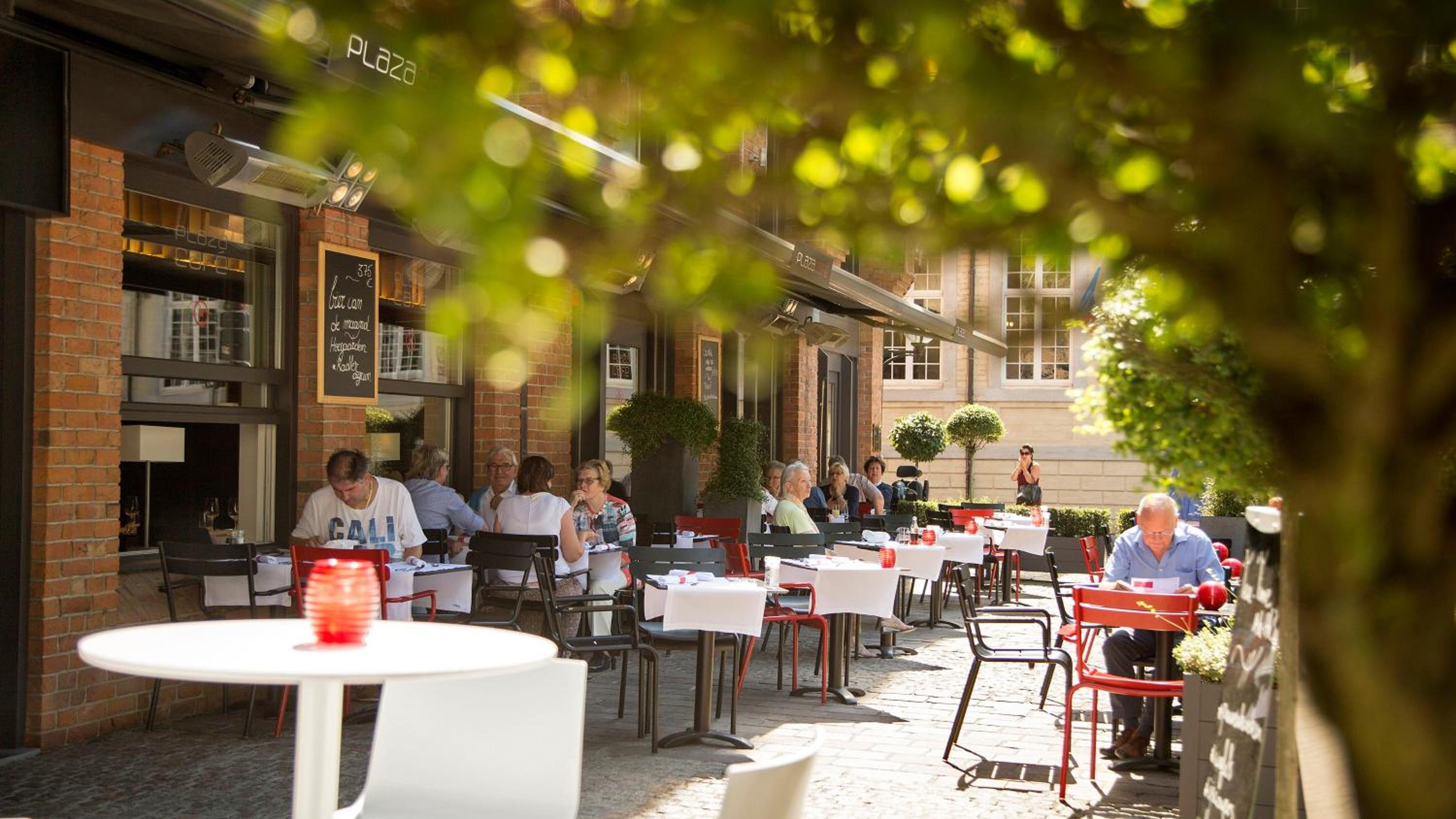 Bruges Vacations - Crowne Plaza Hotel Brugge, an IHG Hotel - Property Image 8