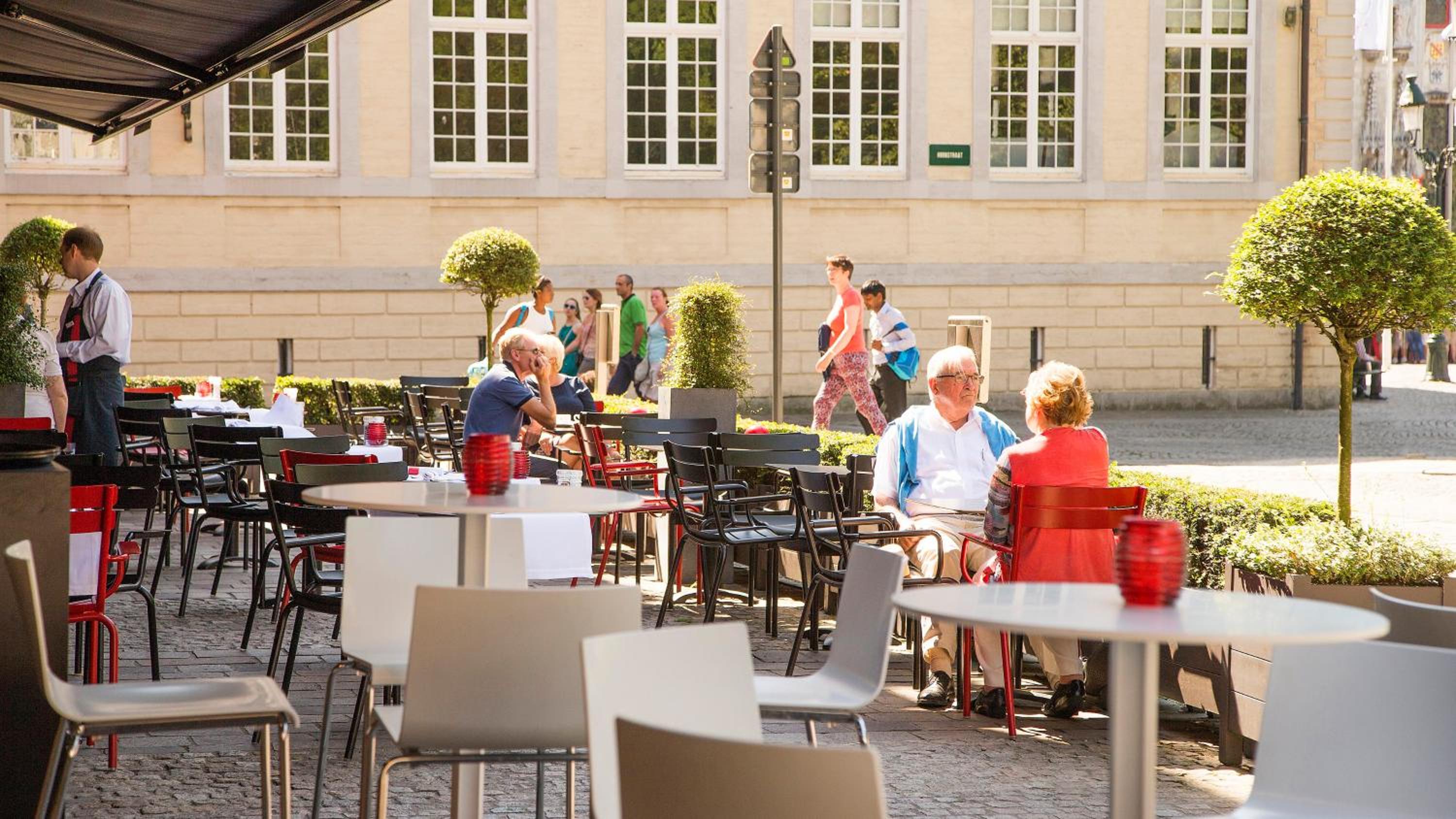 Bruges Vacations - Crowne Plaza Hotel Brugge, an IHG Hotel - Property Image 6