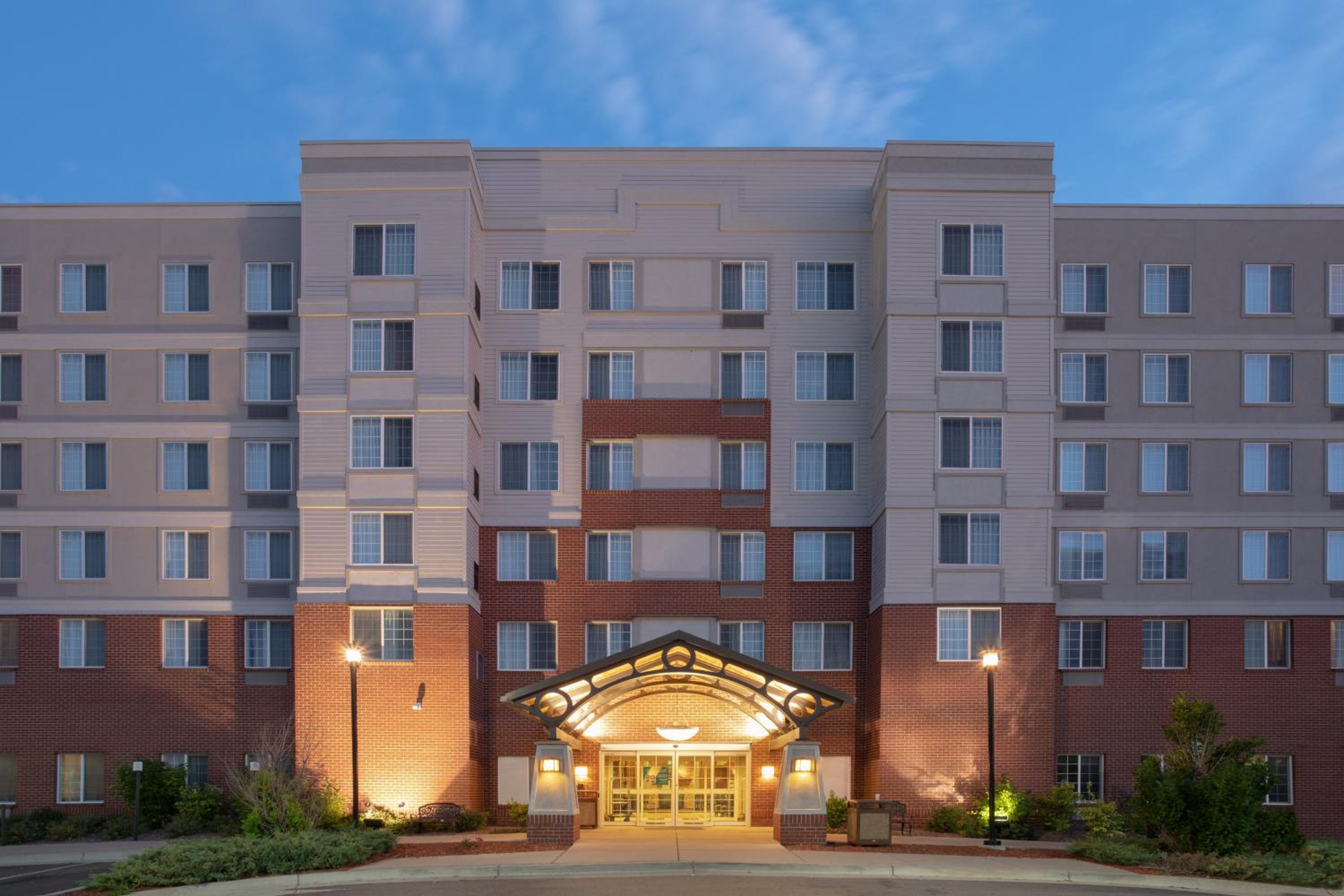 Hotel Staybridge Suites Denver International Airport By Ihg